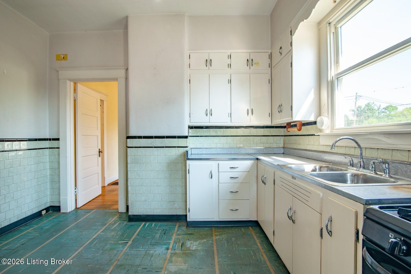1722 Stevens Ave Property Photo 23