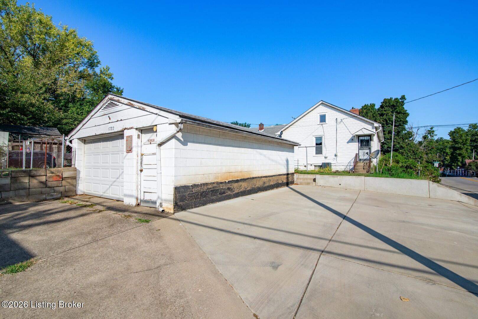 1722 Stevens Ave Property Photo 30