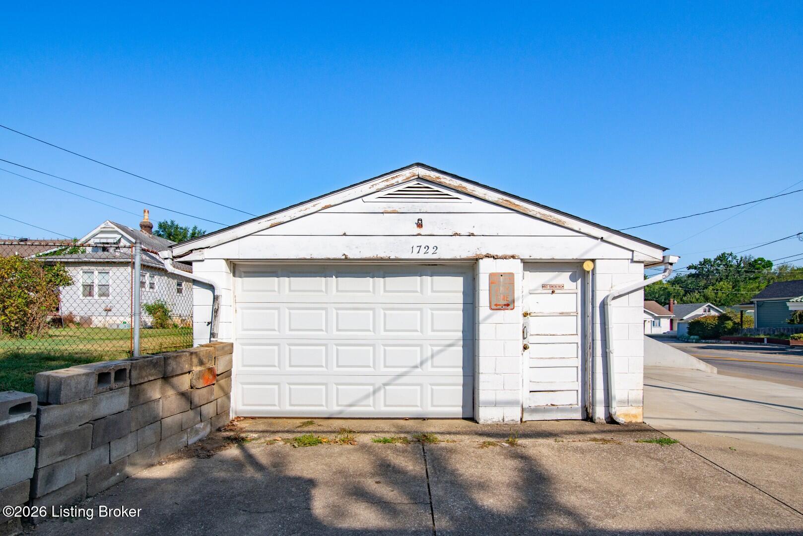 1722 Stevens Ave Property Photo 31
