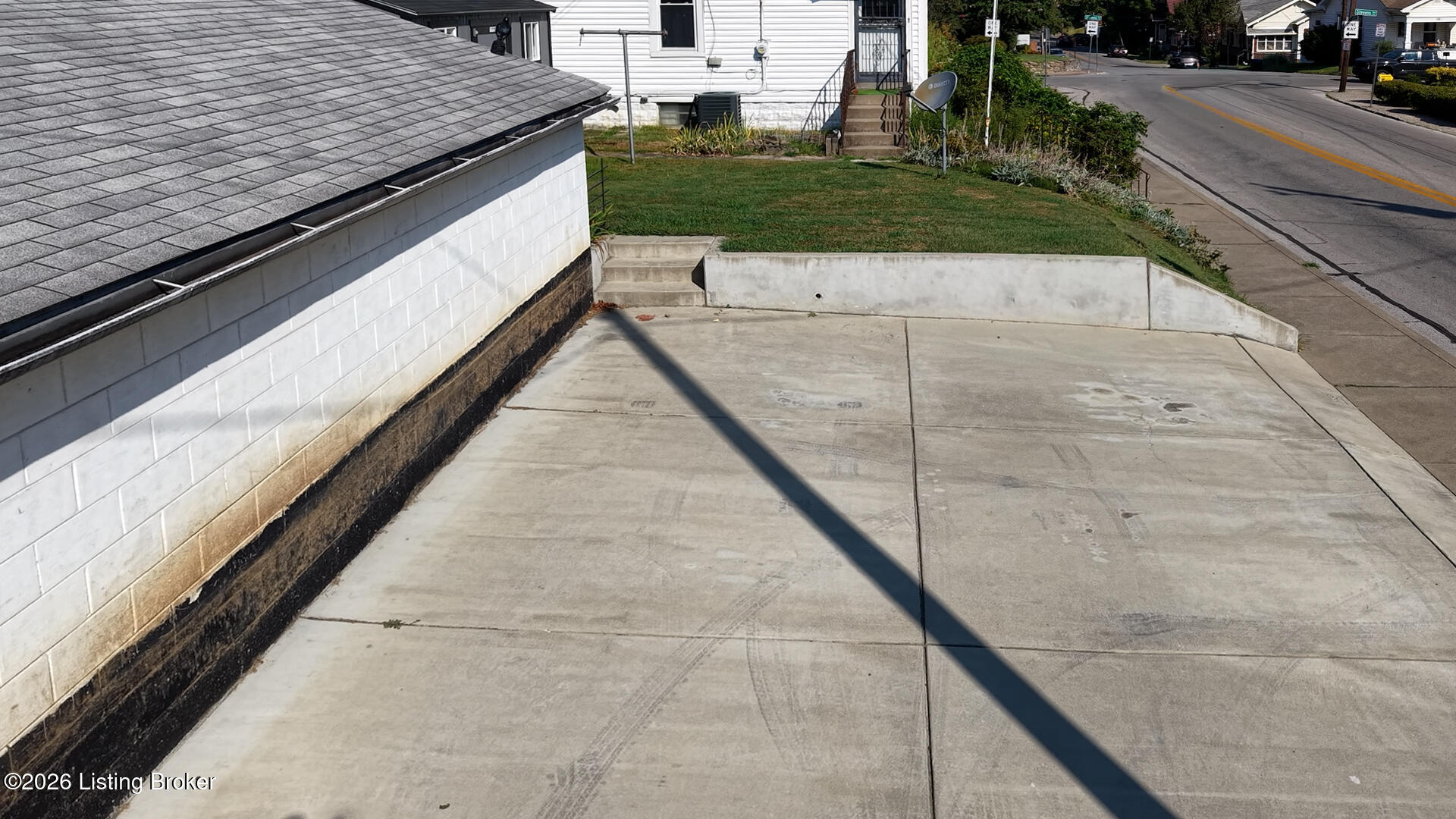 1722 Stevens Ave Property Photo 37