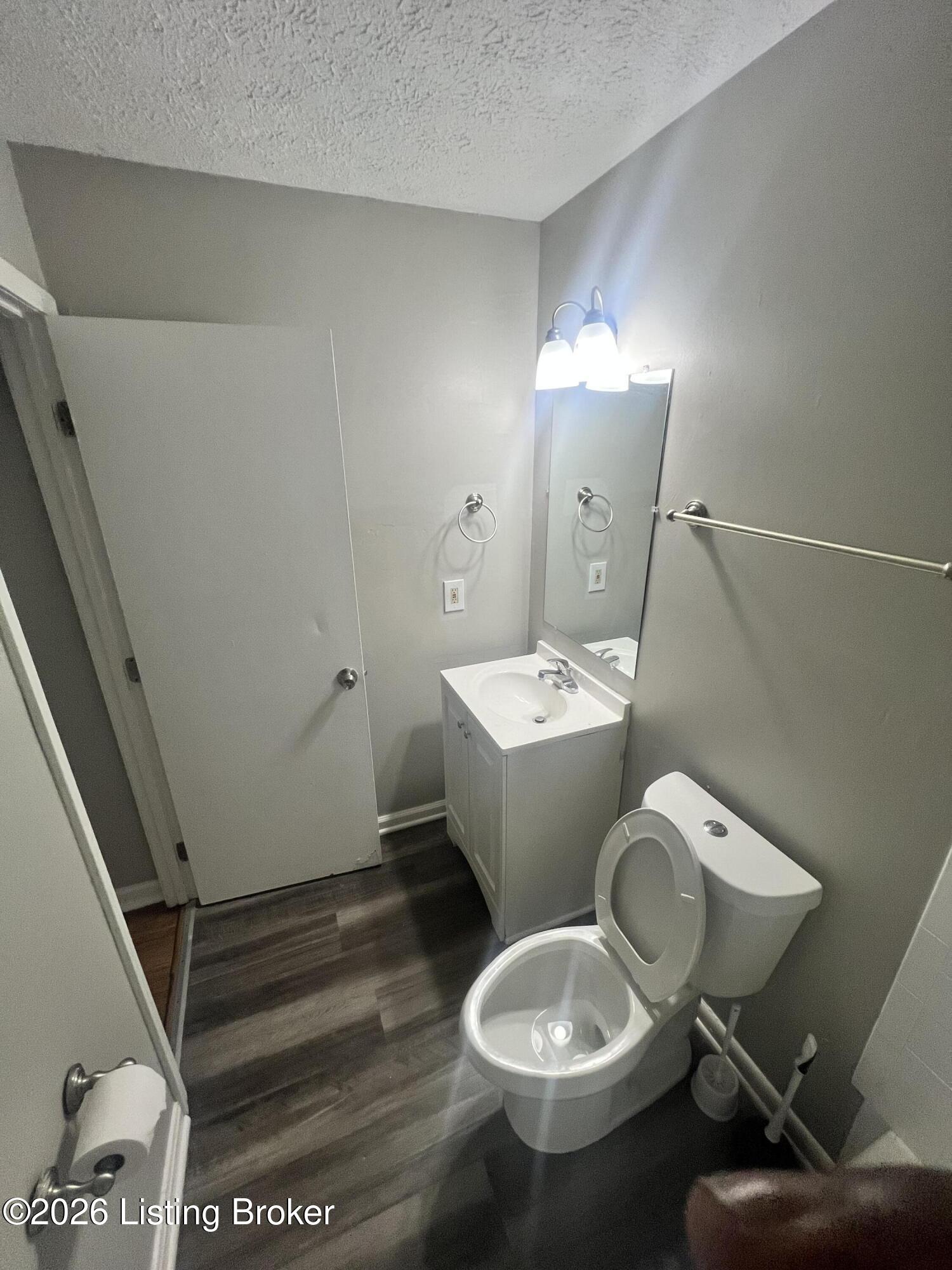 6500 Hackel Dr 3 Property Photo 6