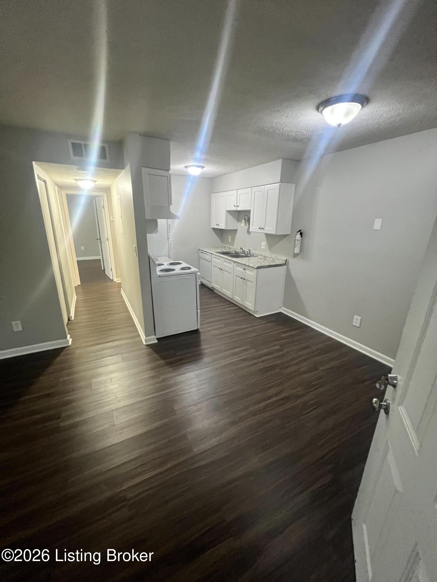 6500 Hackel Dr 4 Property Photo 2