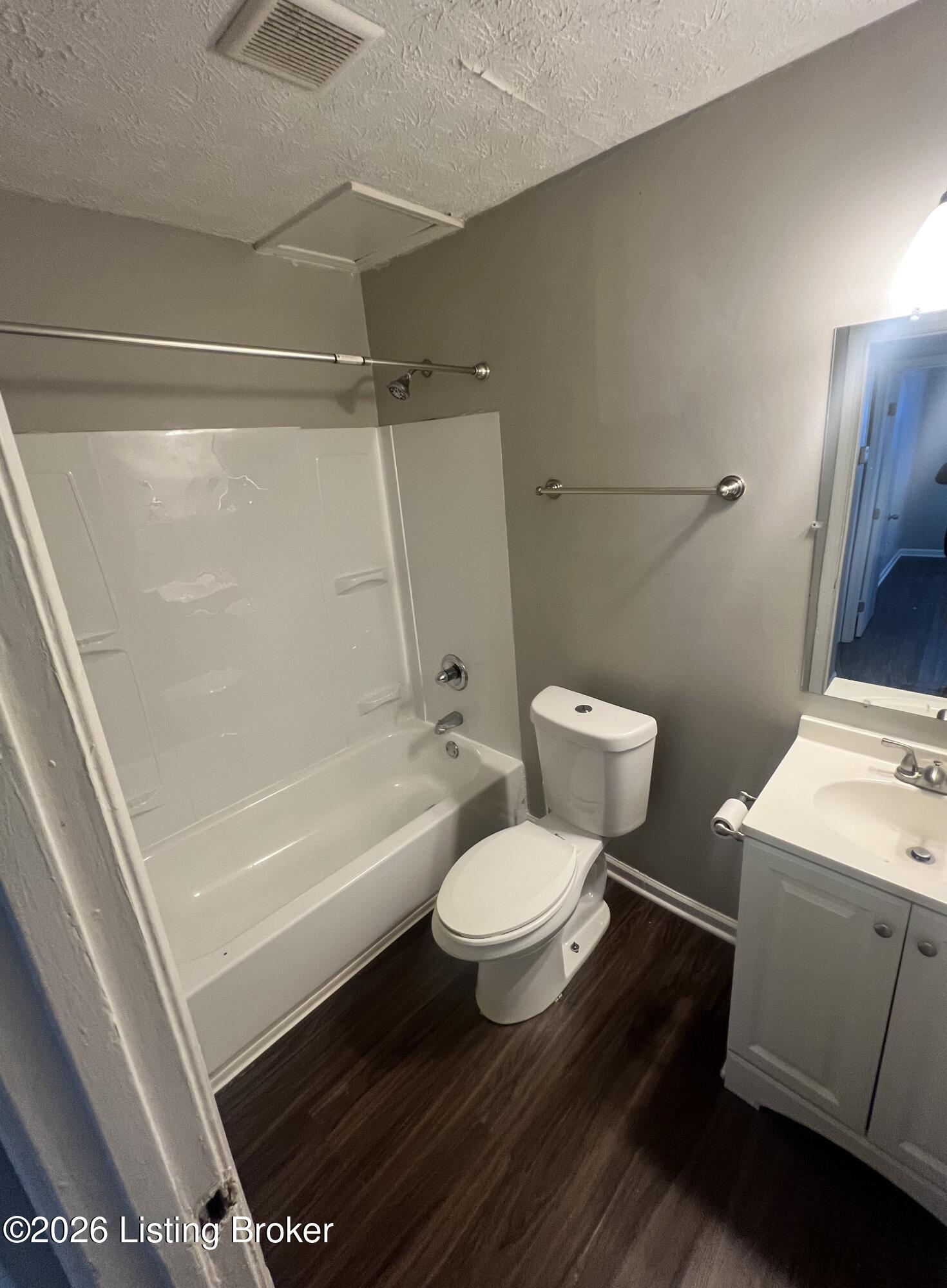6500 Hackel Dr 4 Property Photo 8