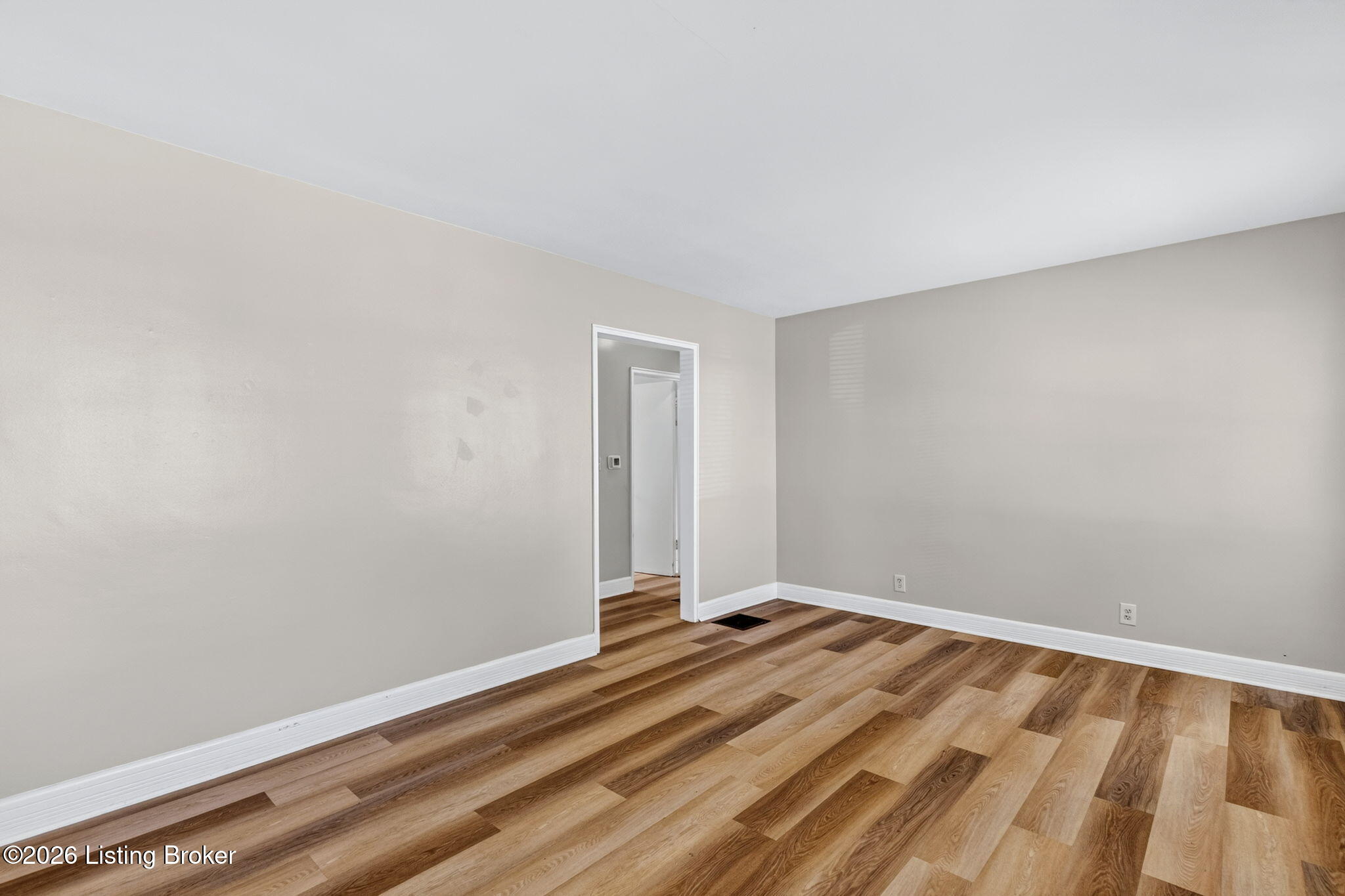 4130 Hillview Ave Property Photo 7