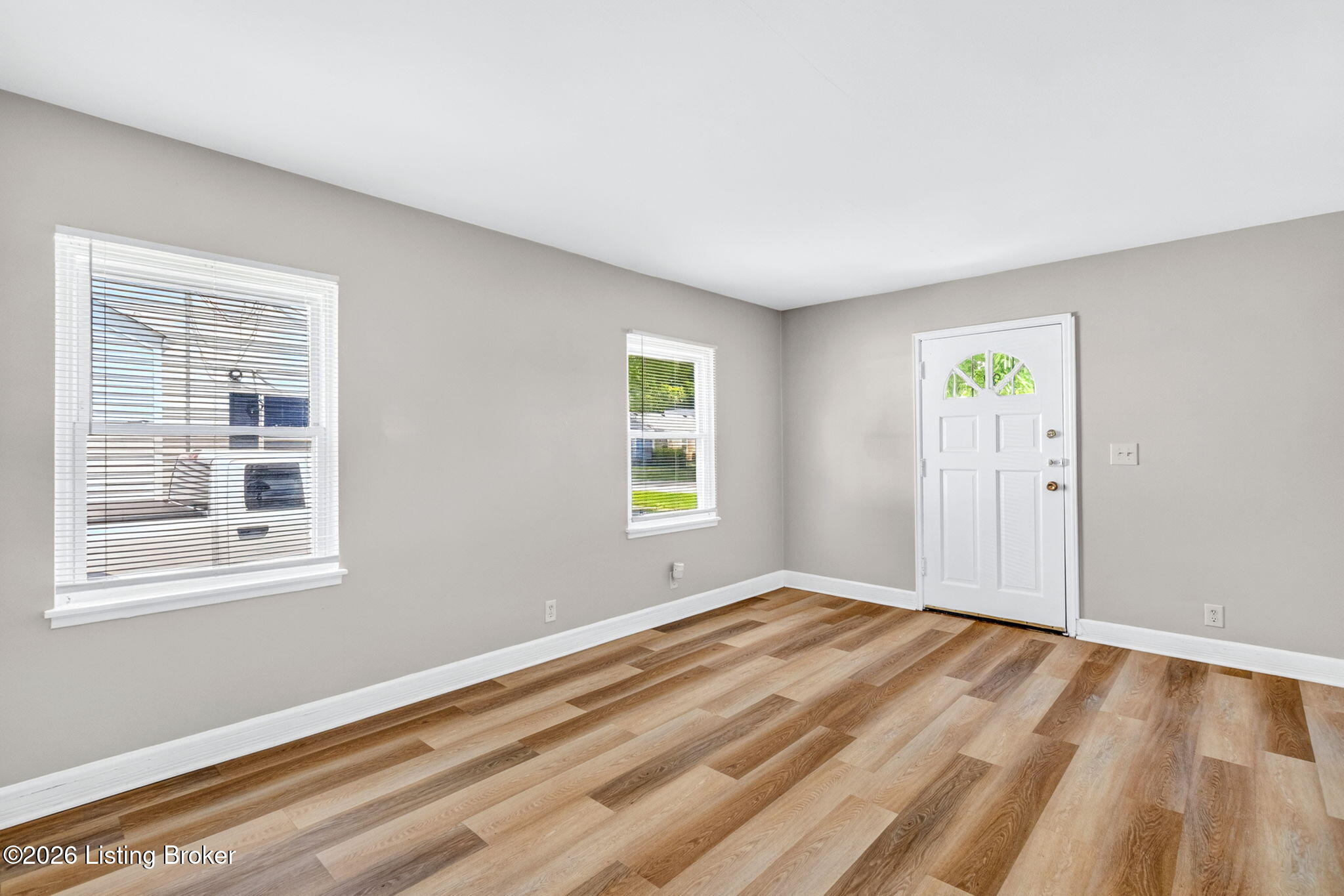 4130 Hillview Ave Property Photo 8