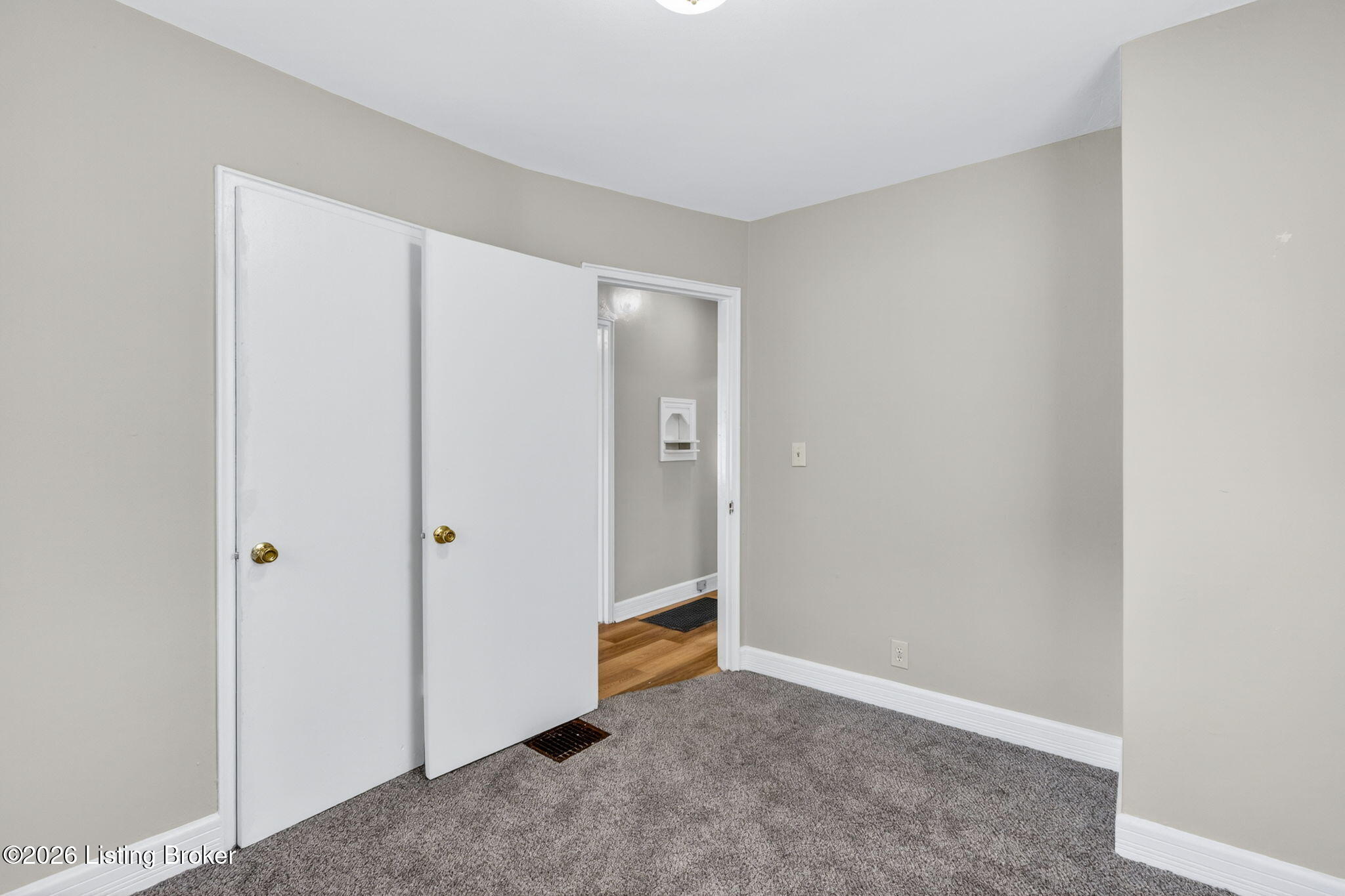 4130 Hillview Ave Property Photo 16