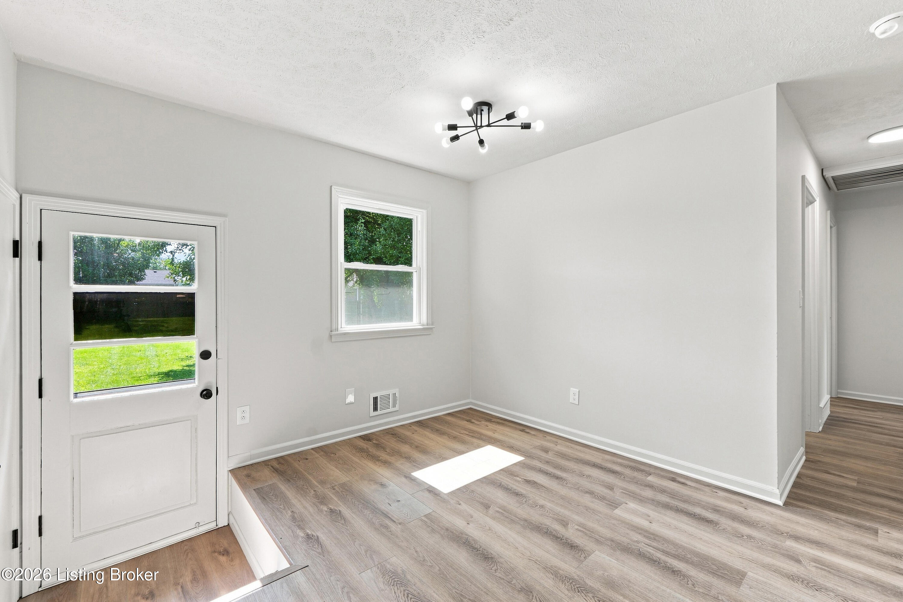 7110 Uranus Dr Property Photo 13