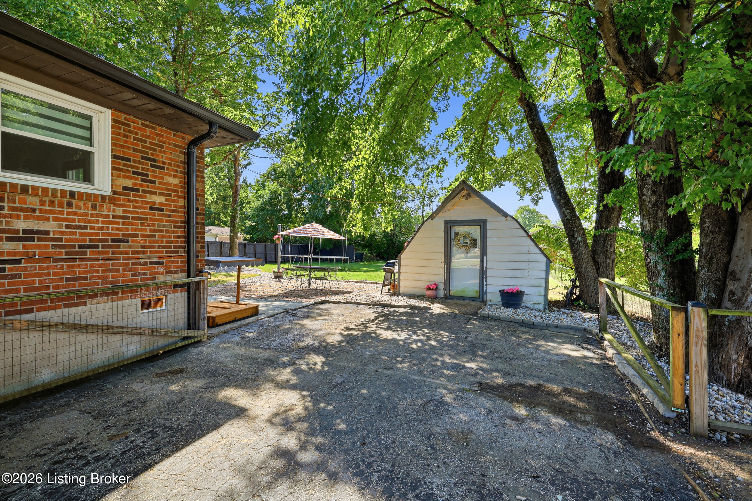 8506 Glaser Ln Property Photo 40