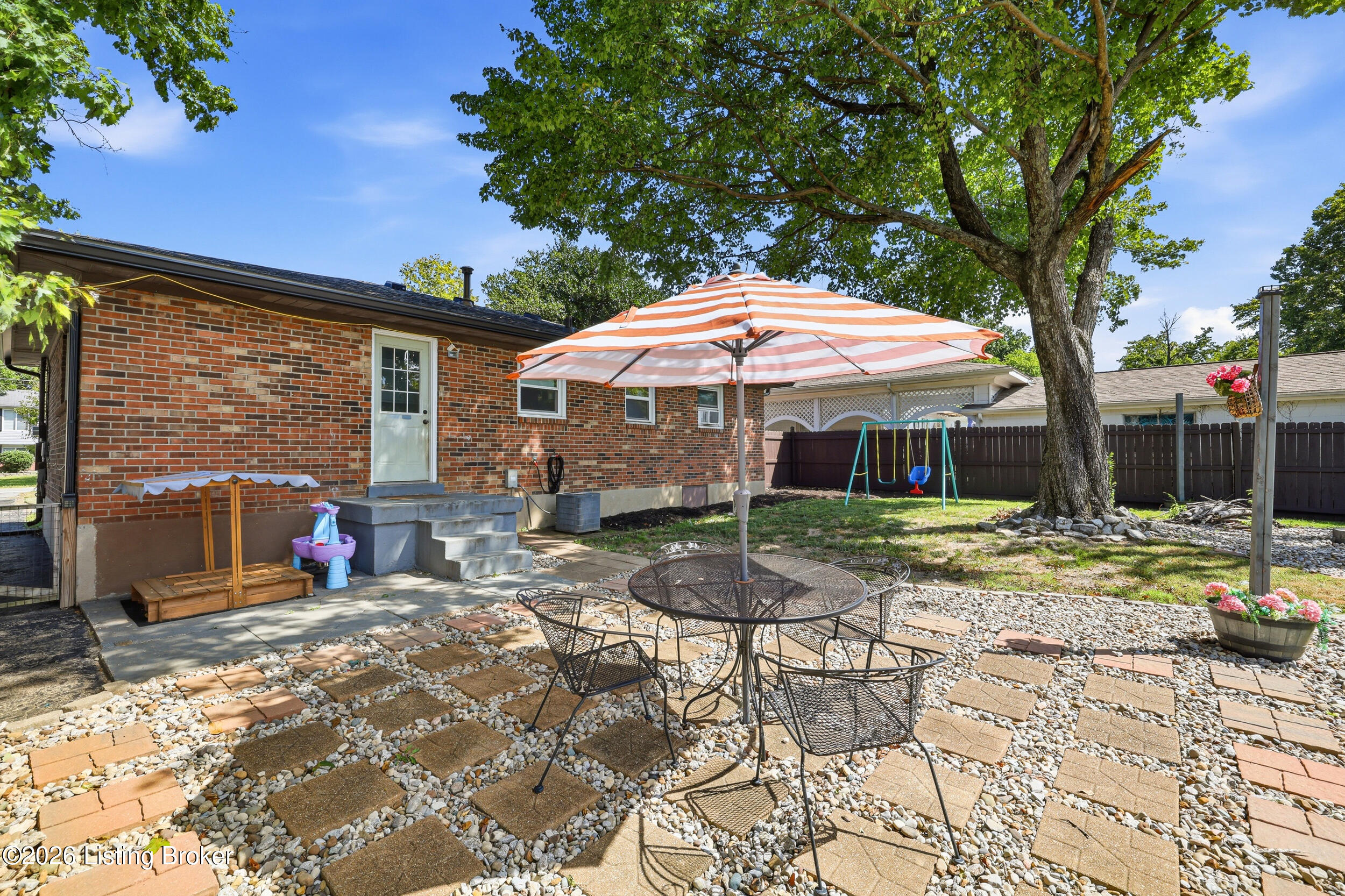 8506 Glaser Ln Property Photo 42