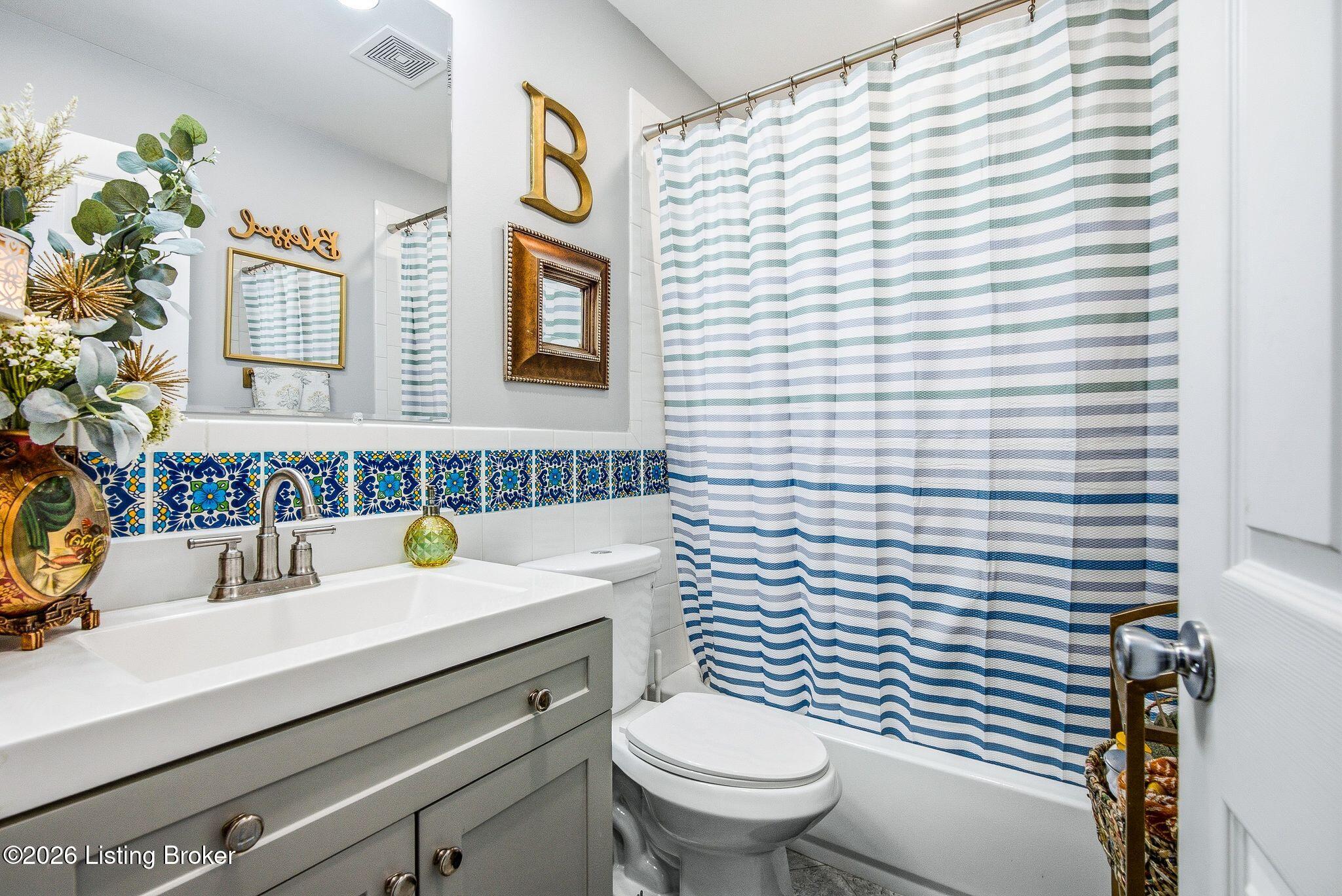 10504 Wake Ct Property Photo 5