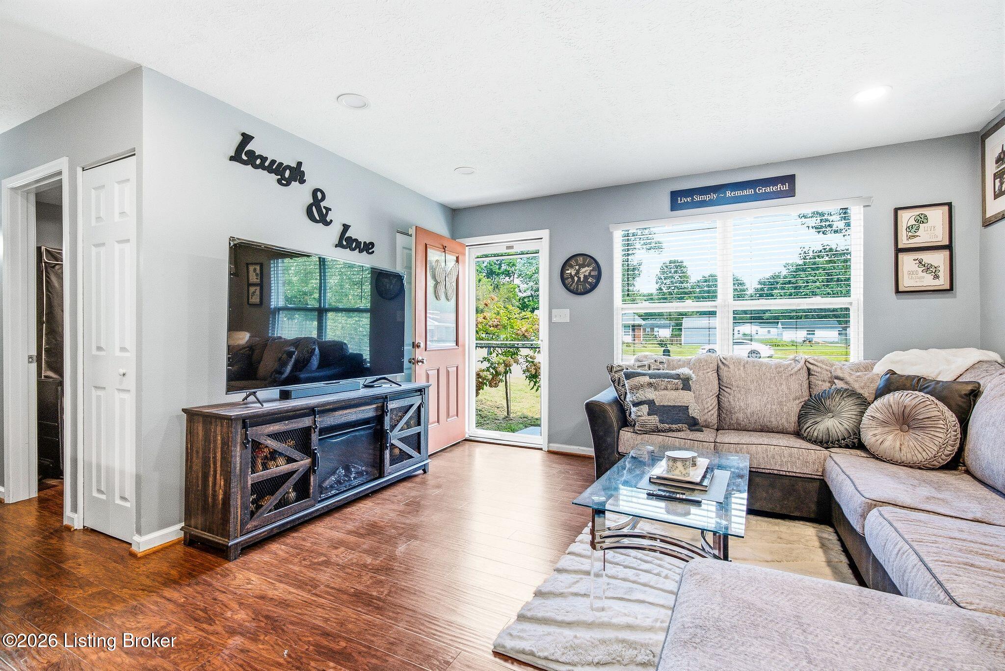 10504 Wake Ct Property Photo 9