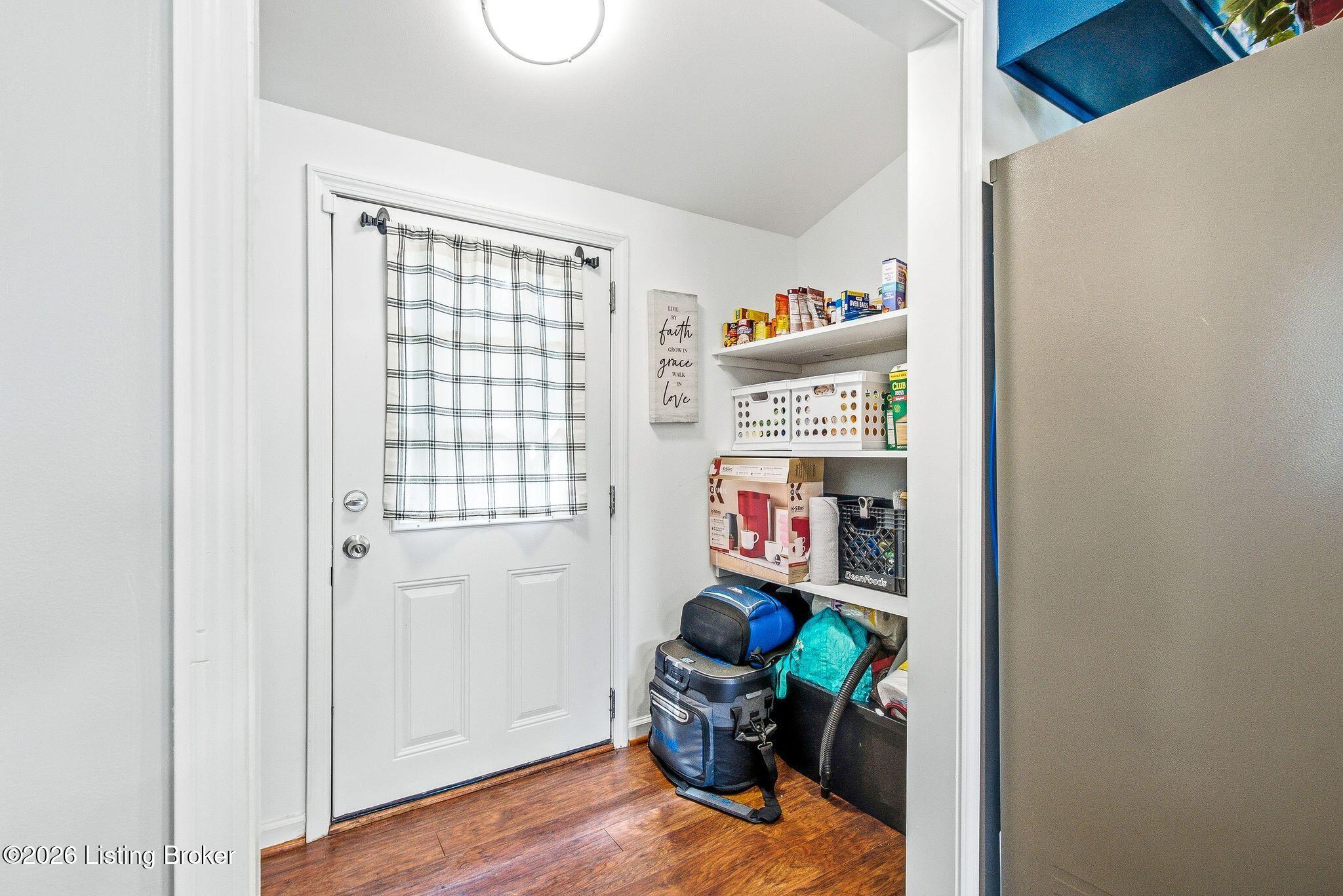 10504 Wake Ct Property Photo 13
