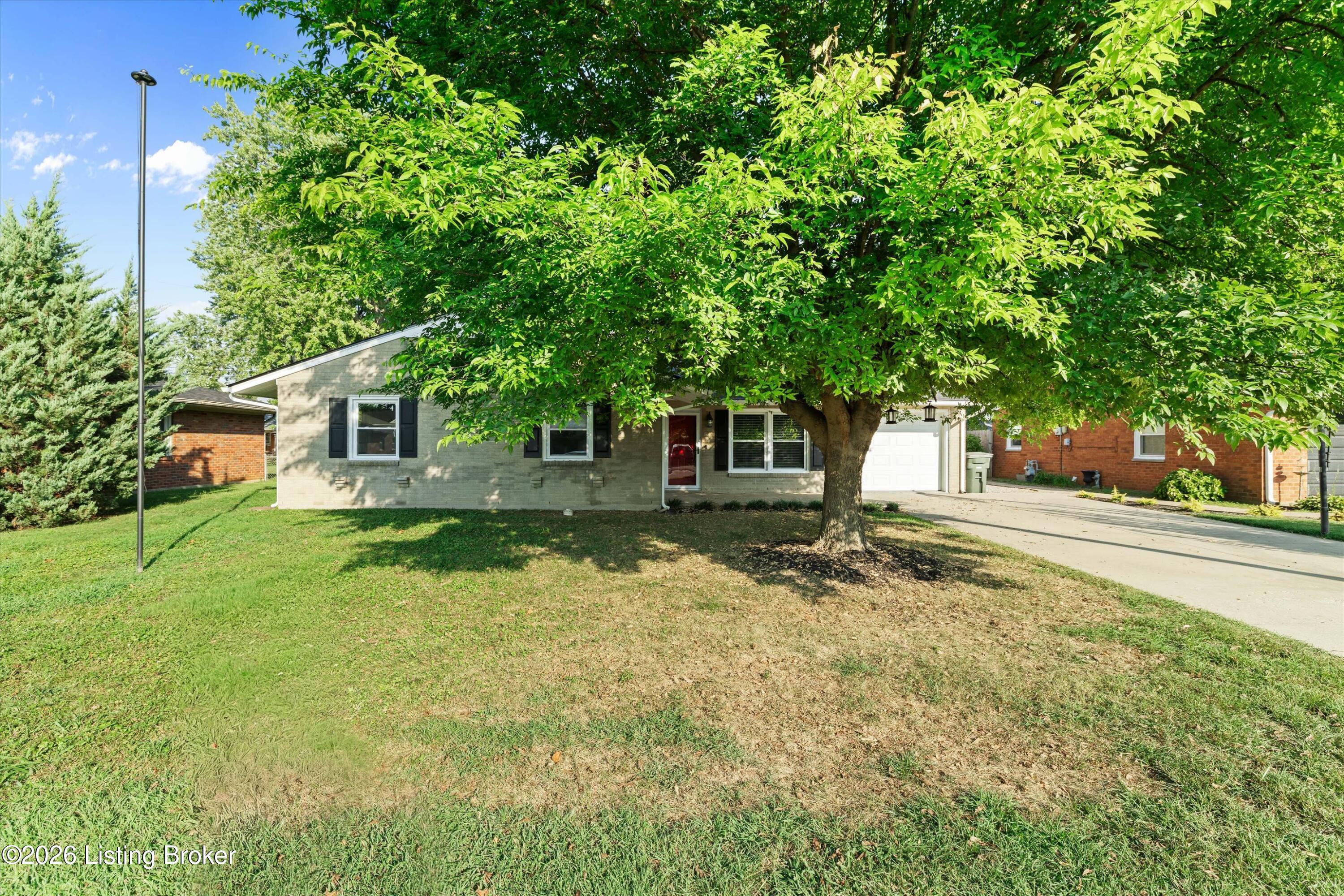 2911 Chippewa Dr Property Photo 3