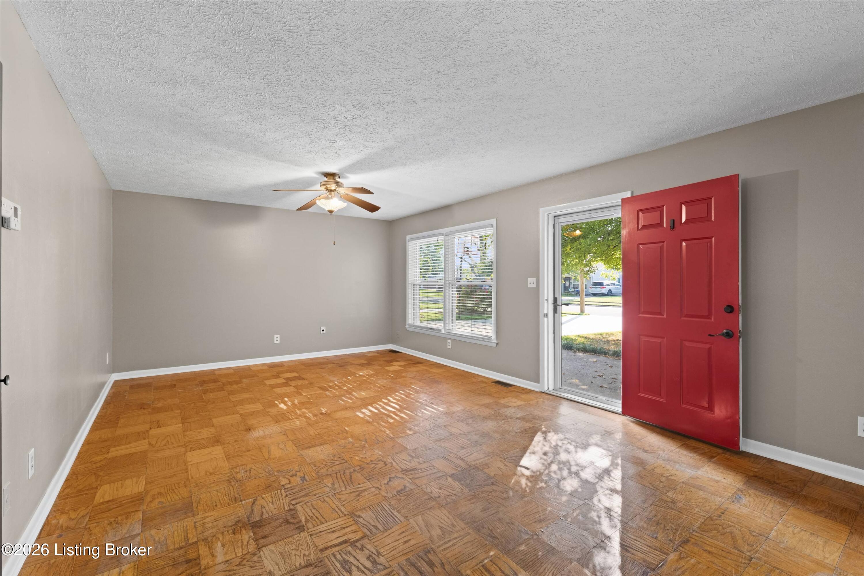 2911 Chippewa Dr Property Photo 5