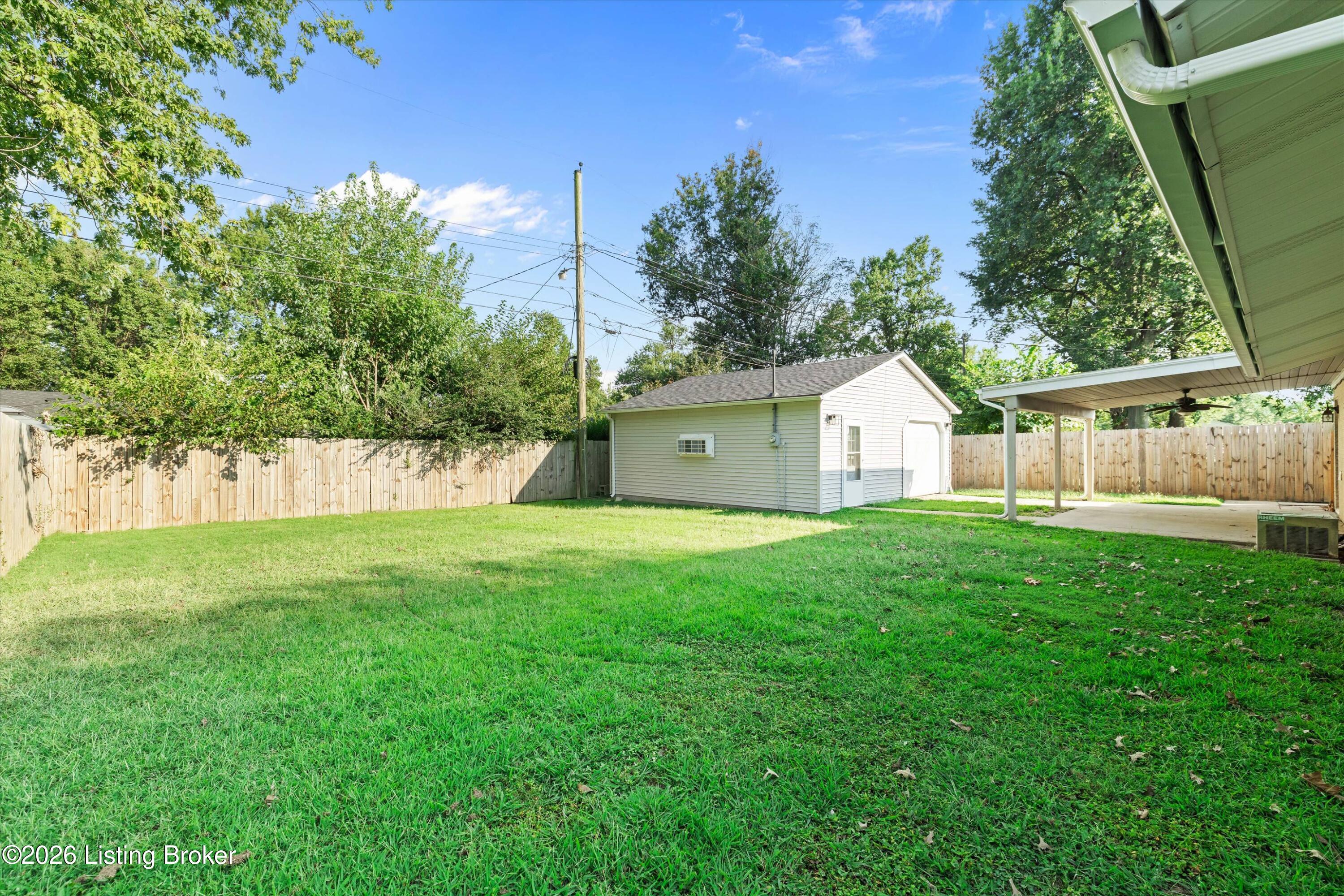 2911 Chippewa Dr Property Photo 29