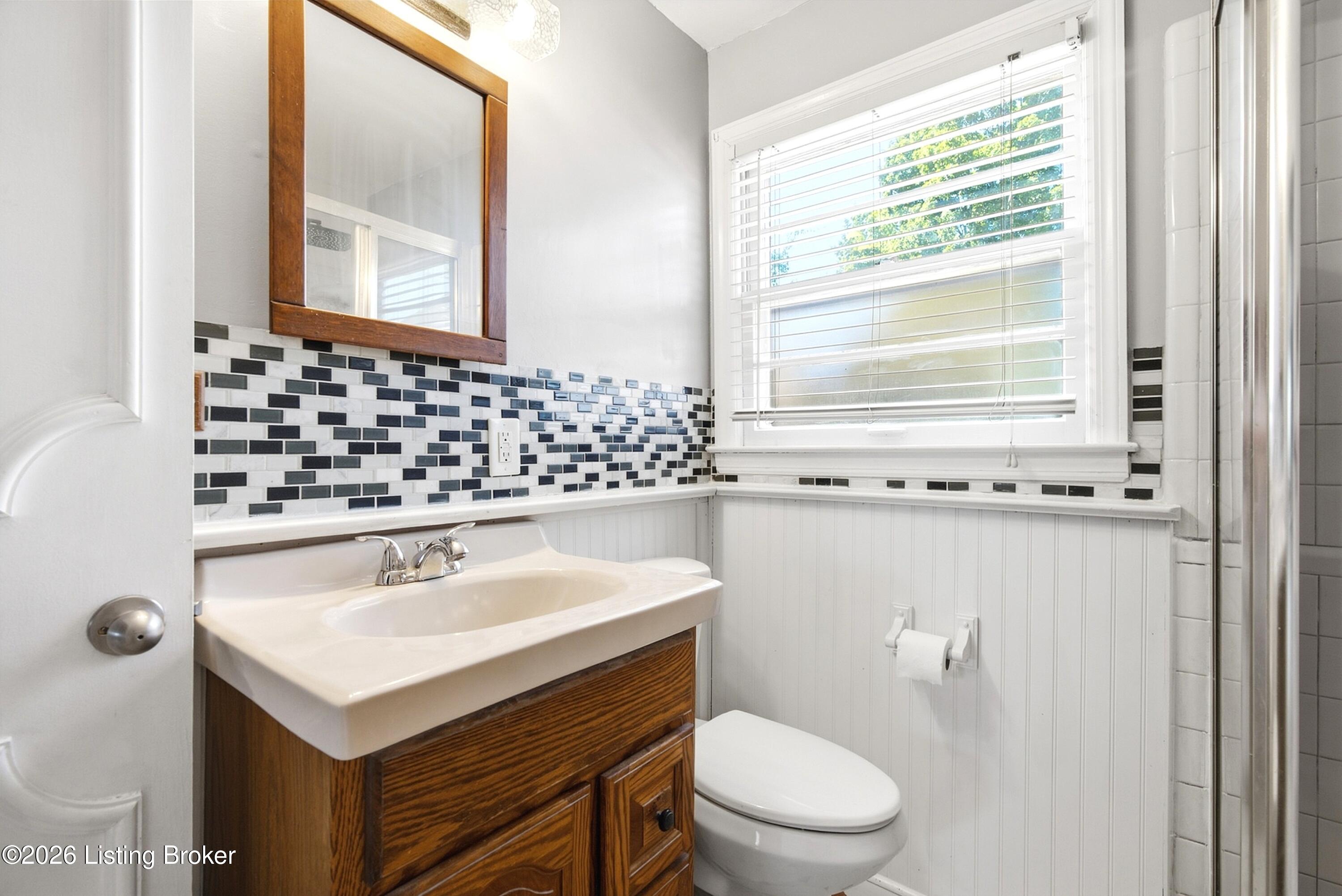 8306 Madrone Ave Property Photo 13