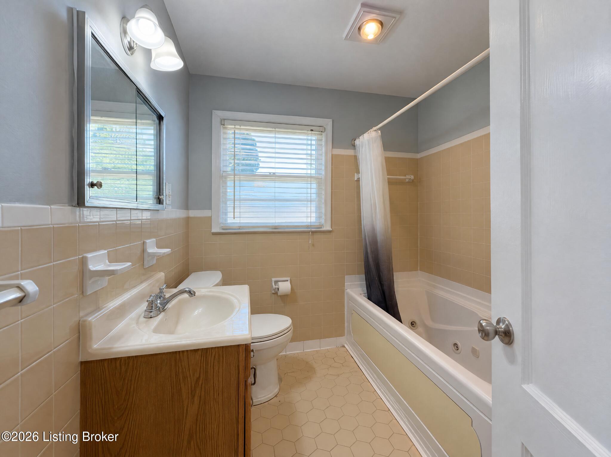 8306 Madrone Ave Property Photo 15