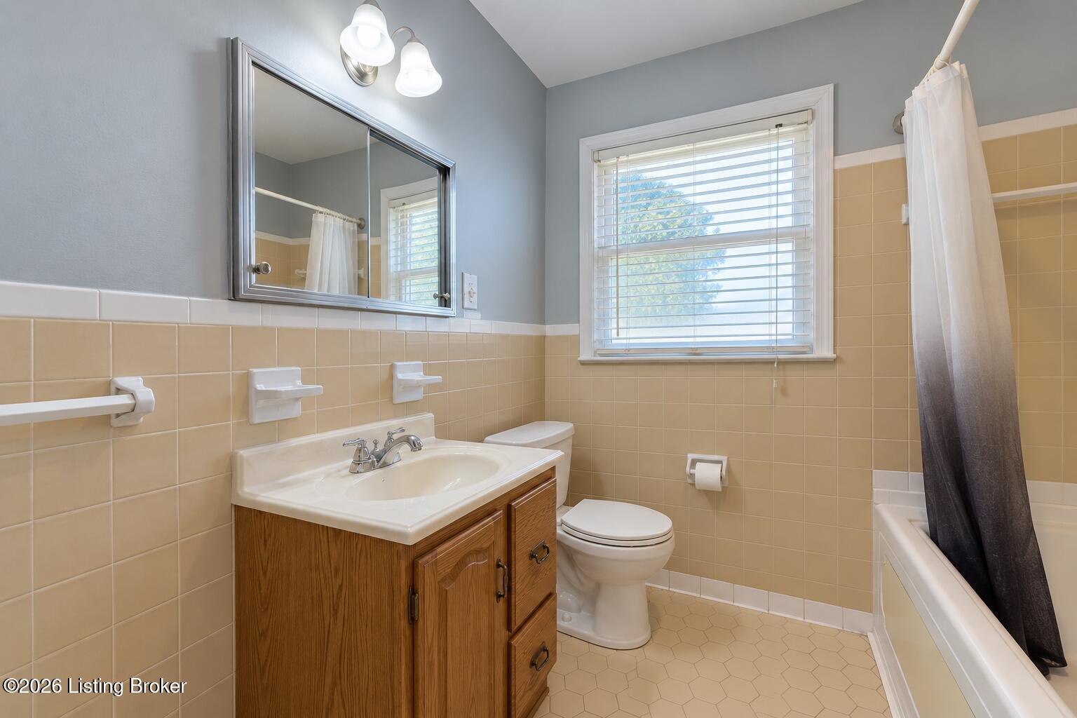 8306 Madrone Ave Property Photo 16
