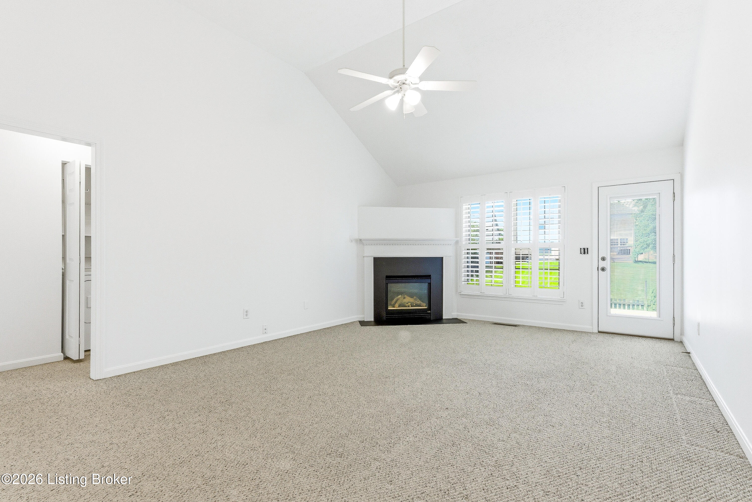 7217 Meadow Ridge Dr Property Photo 5