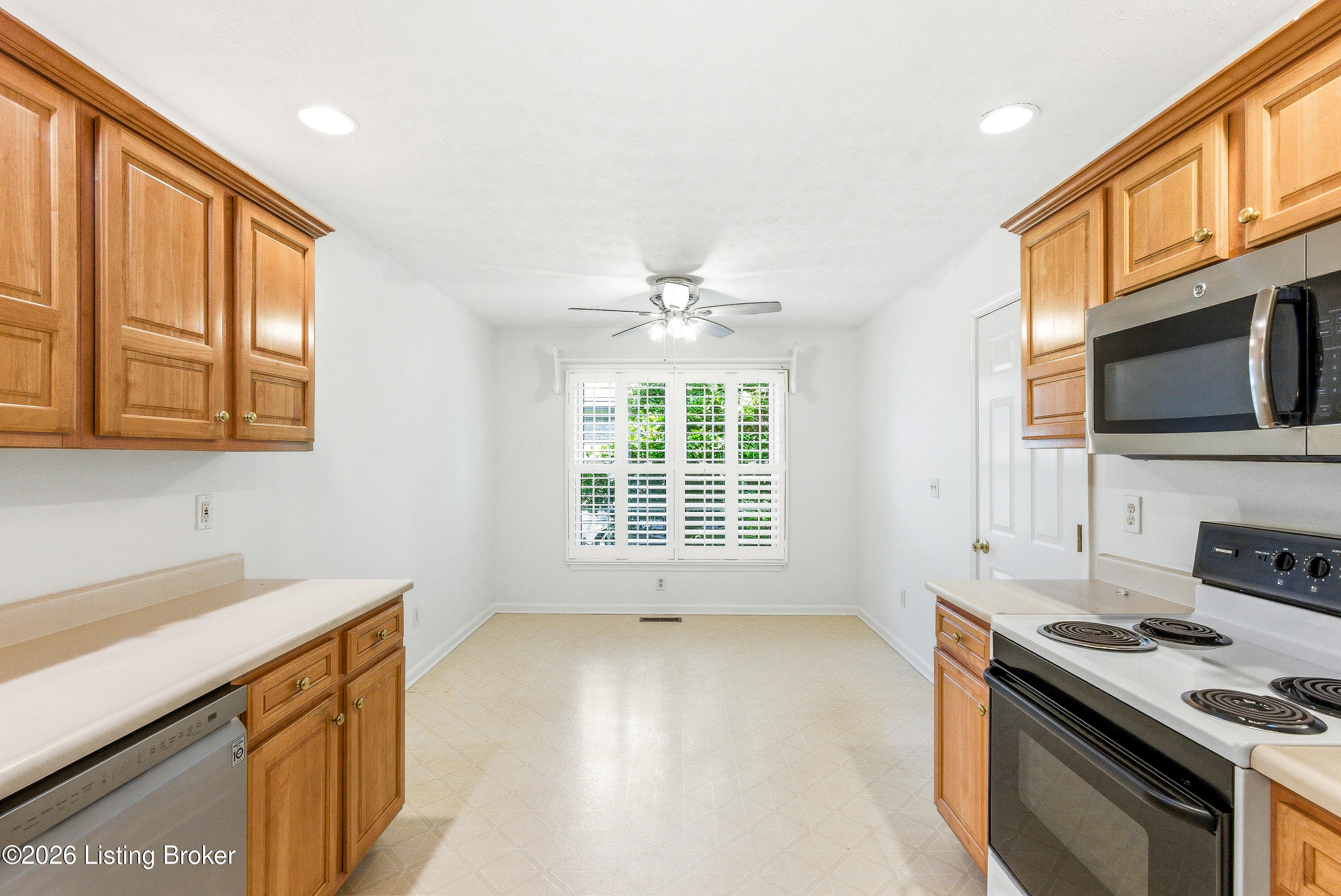 7217 Meadow Ridge Dr Property Photo 8