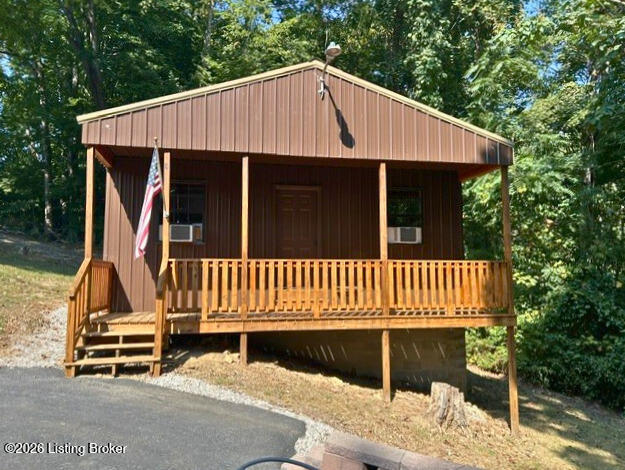 215 Carver Dr Property Photo 4