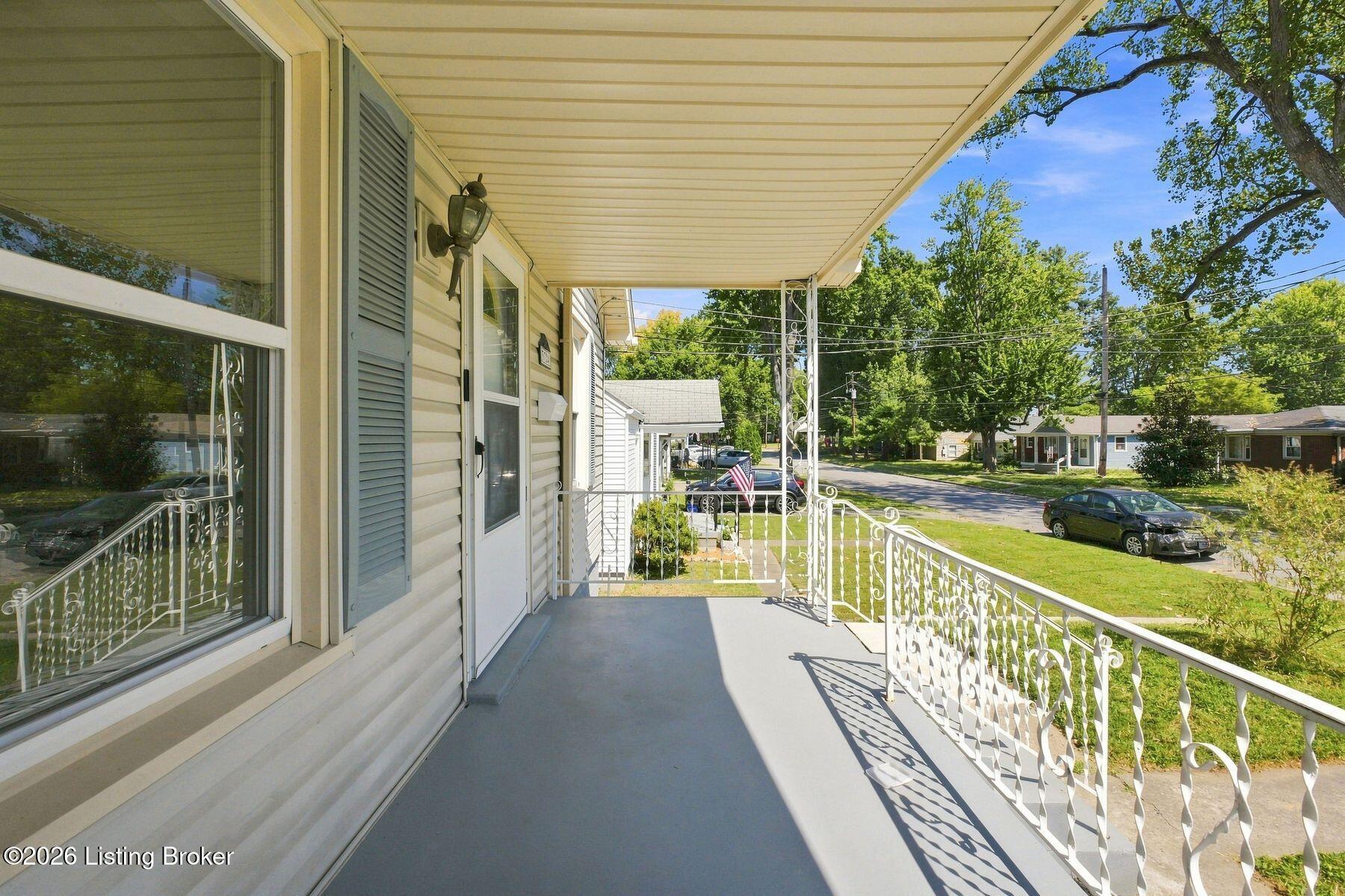 3724 Center St Property Photo 5