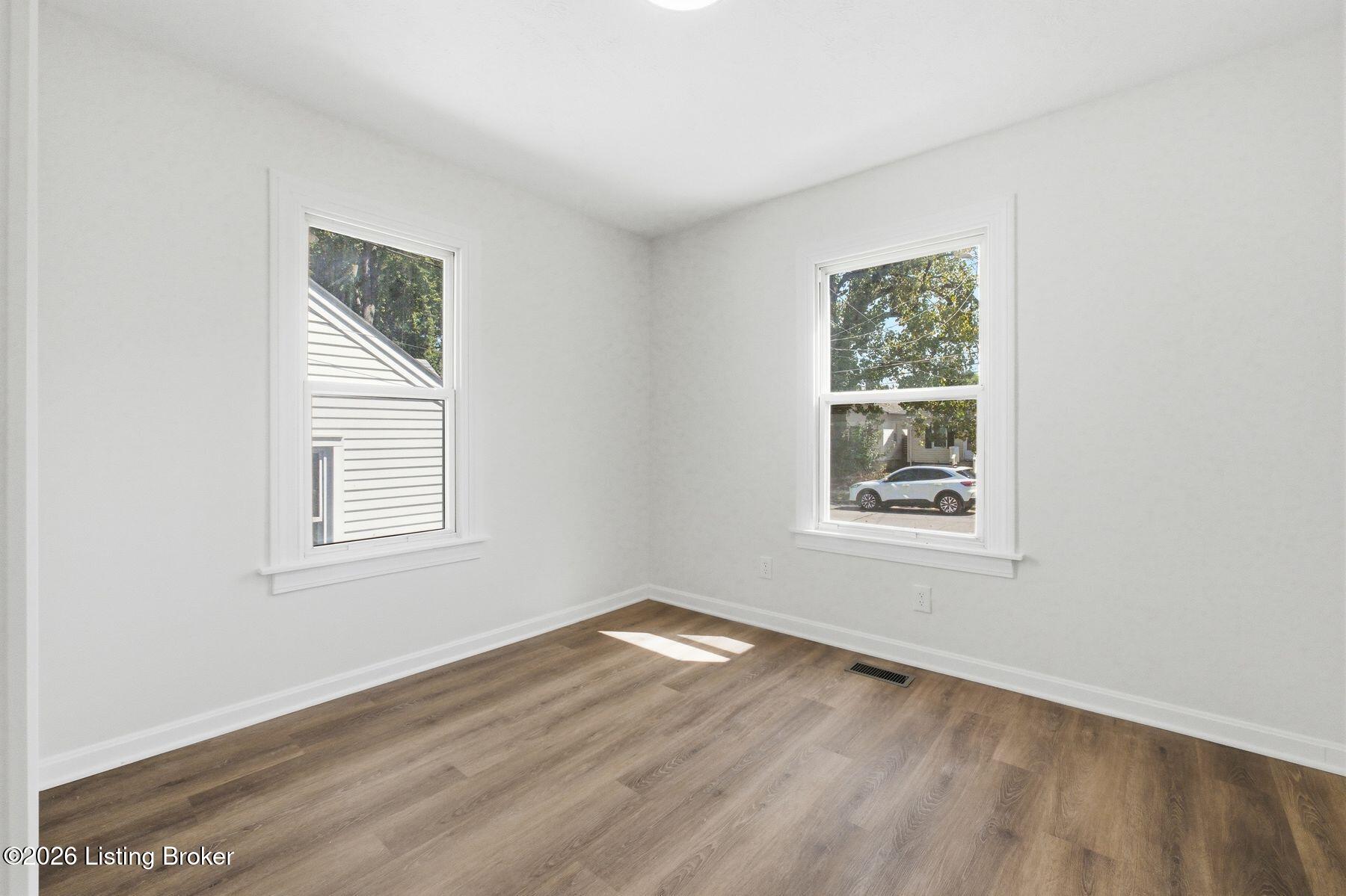 3724 Center St Property Photo 20