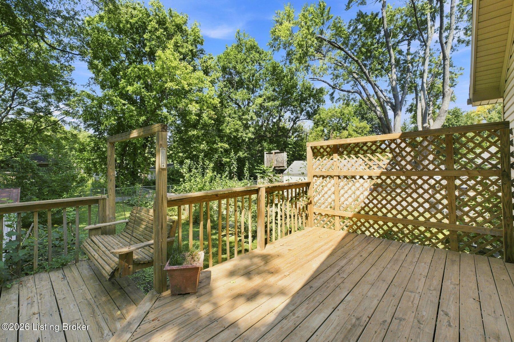3724 Center St Property Photo 24