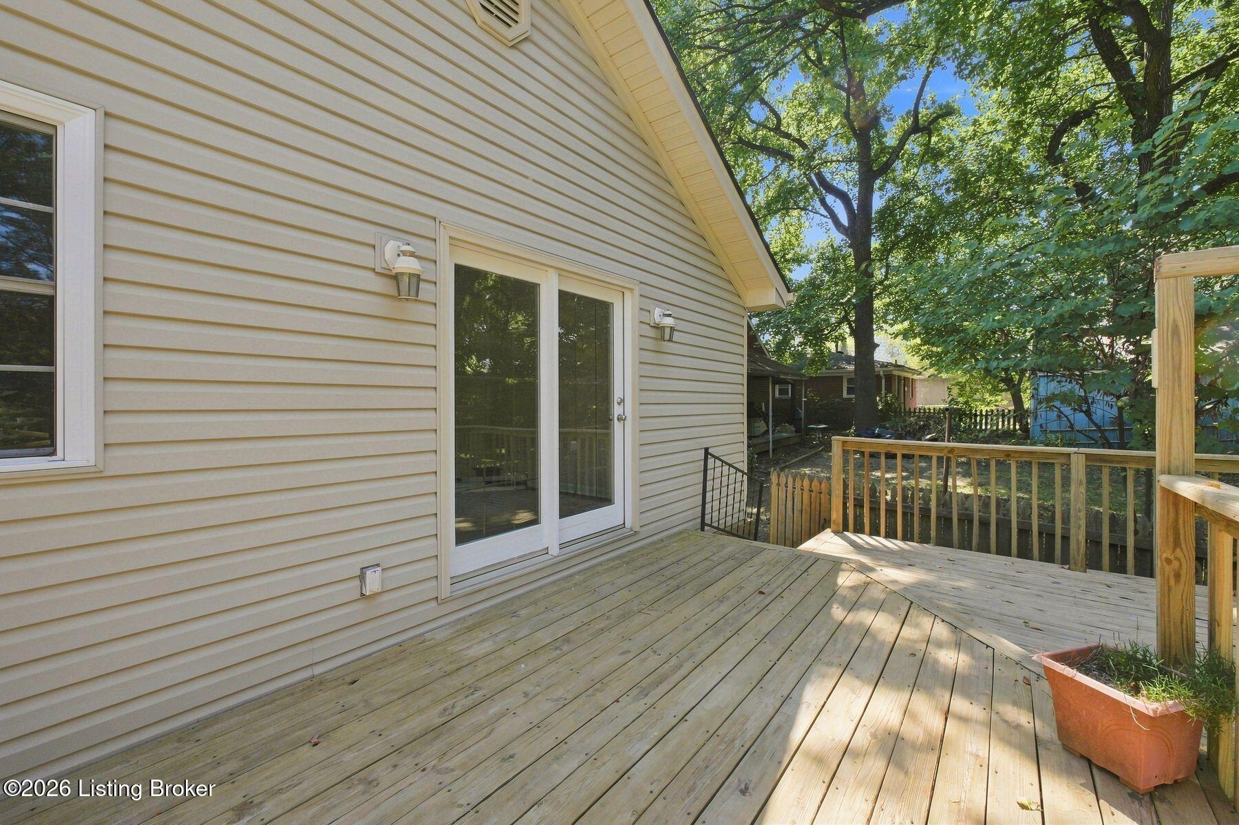 3724 Center St Property Photo 25