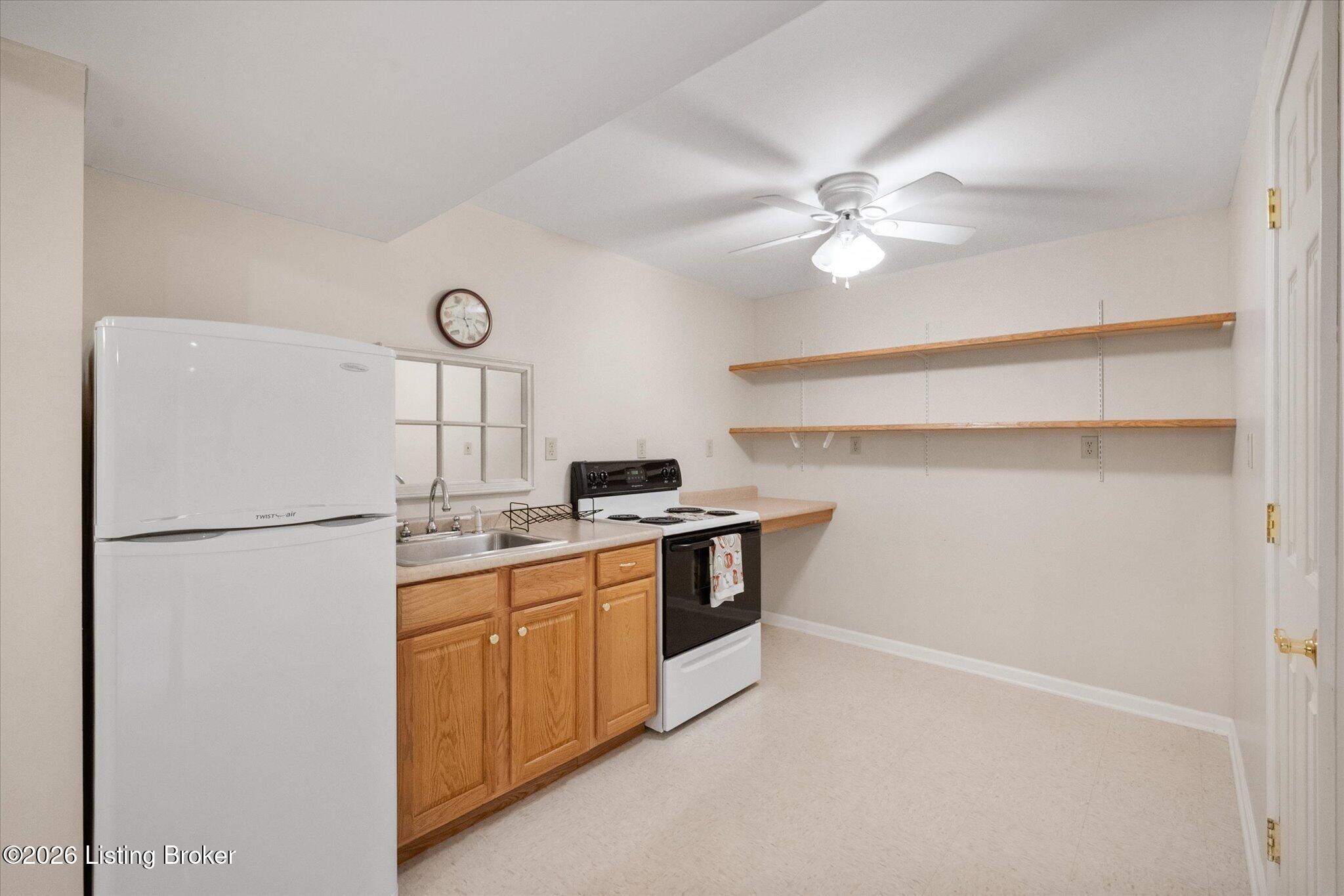 413 Sam Dr Property Photo 34