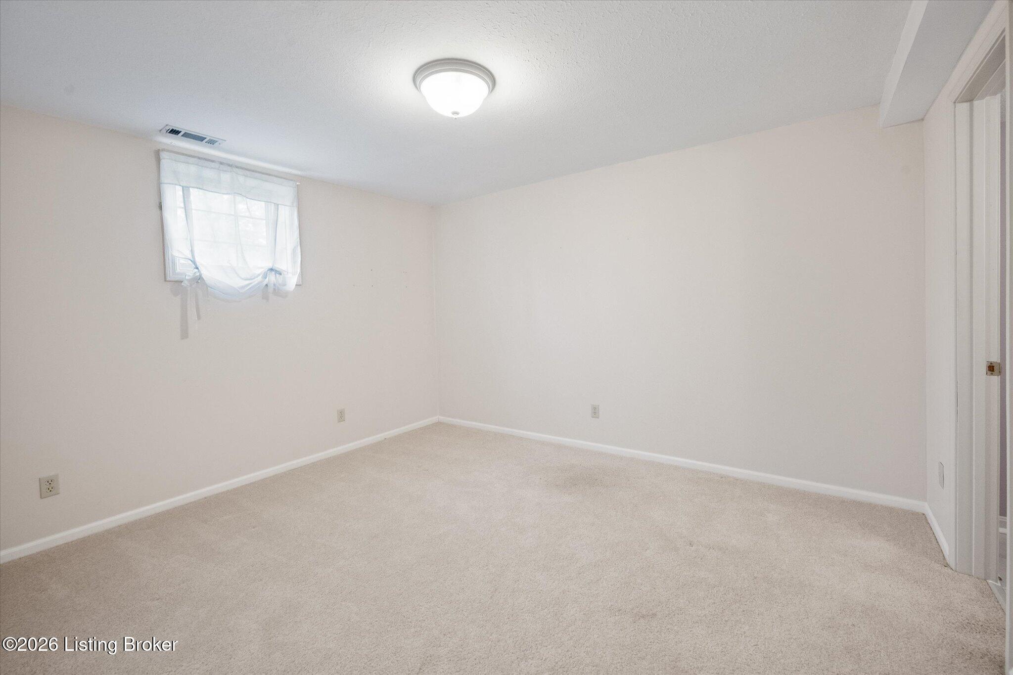 413 Sam Dr Property Photo 36