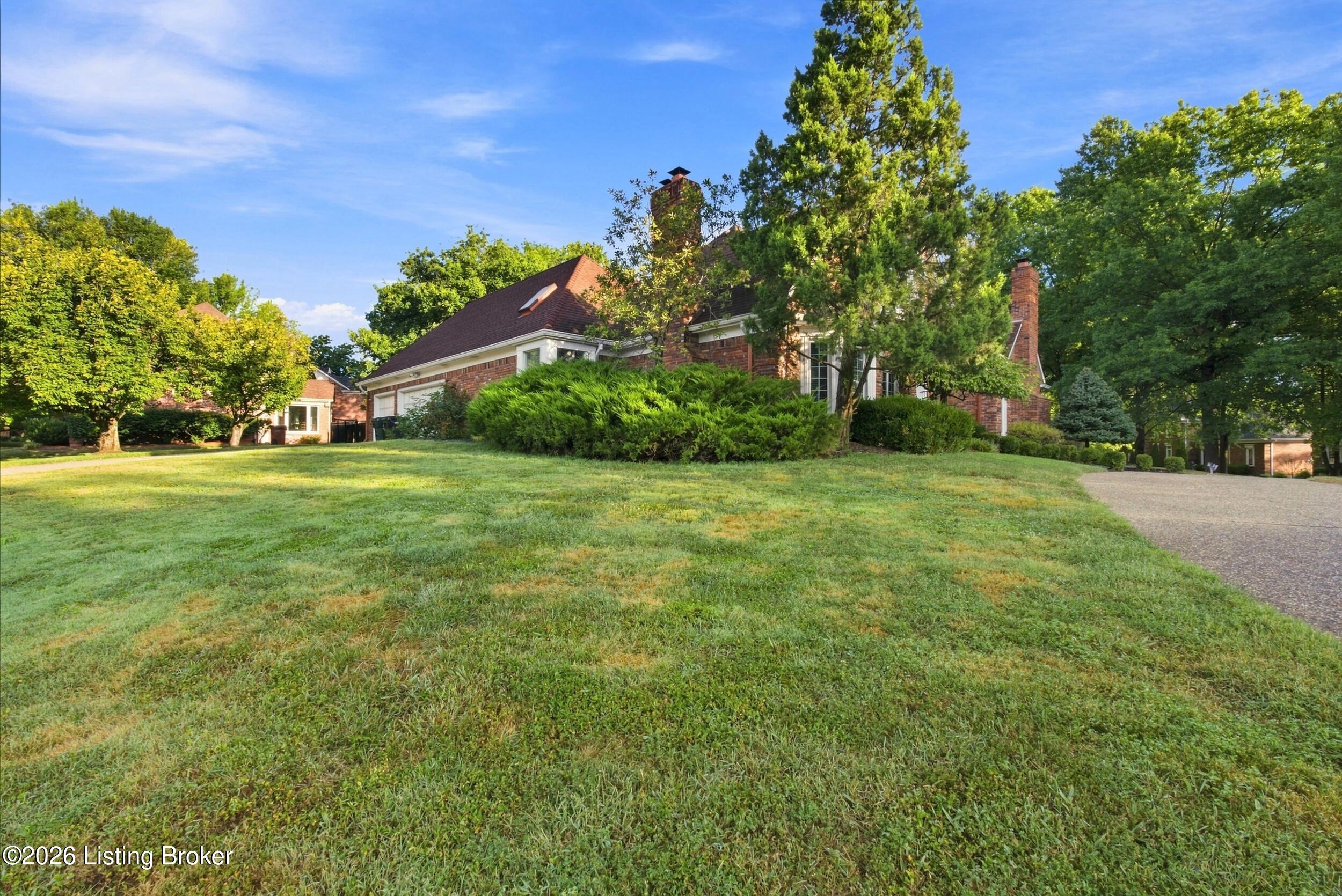 6914 Bridgepointe Blvd Property Photo 5
