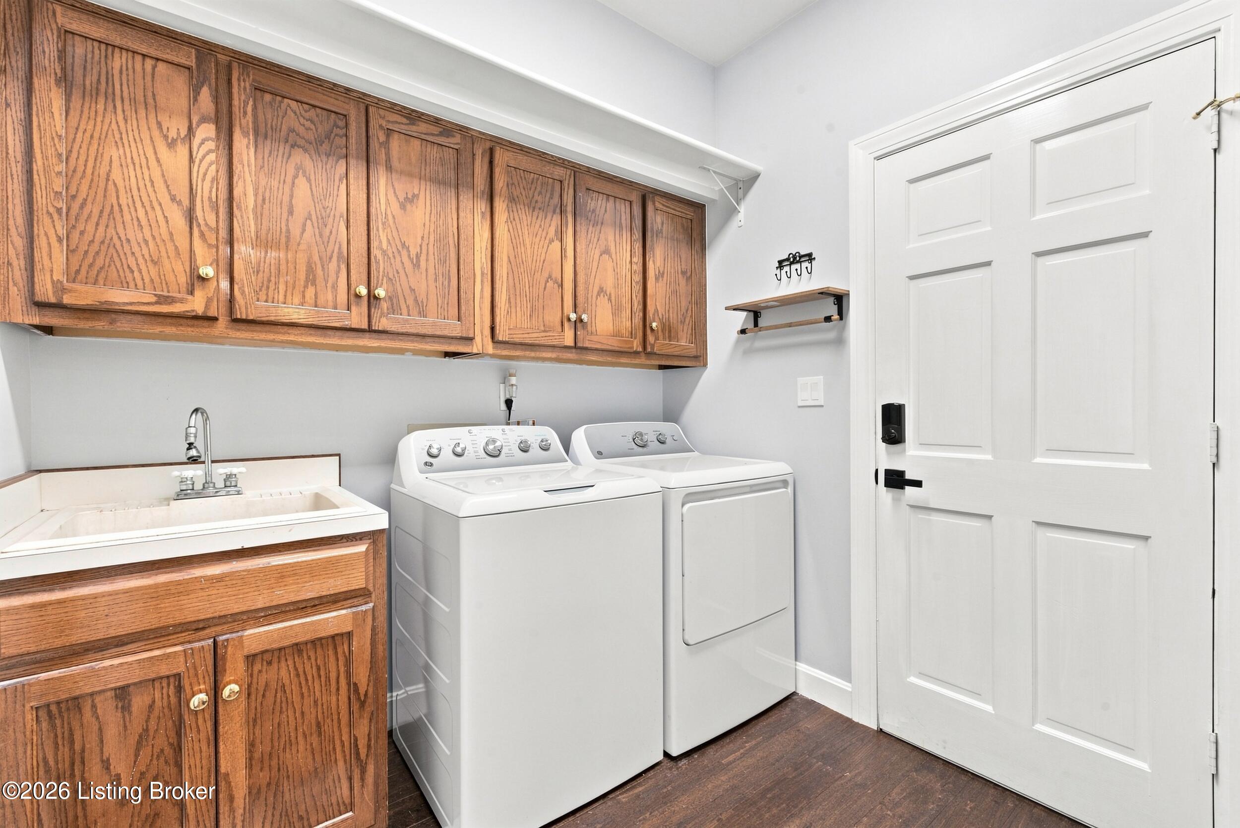 6914 Bridgepointe Blvd Property Photo 31