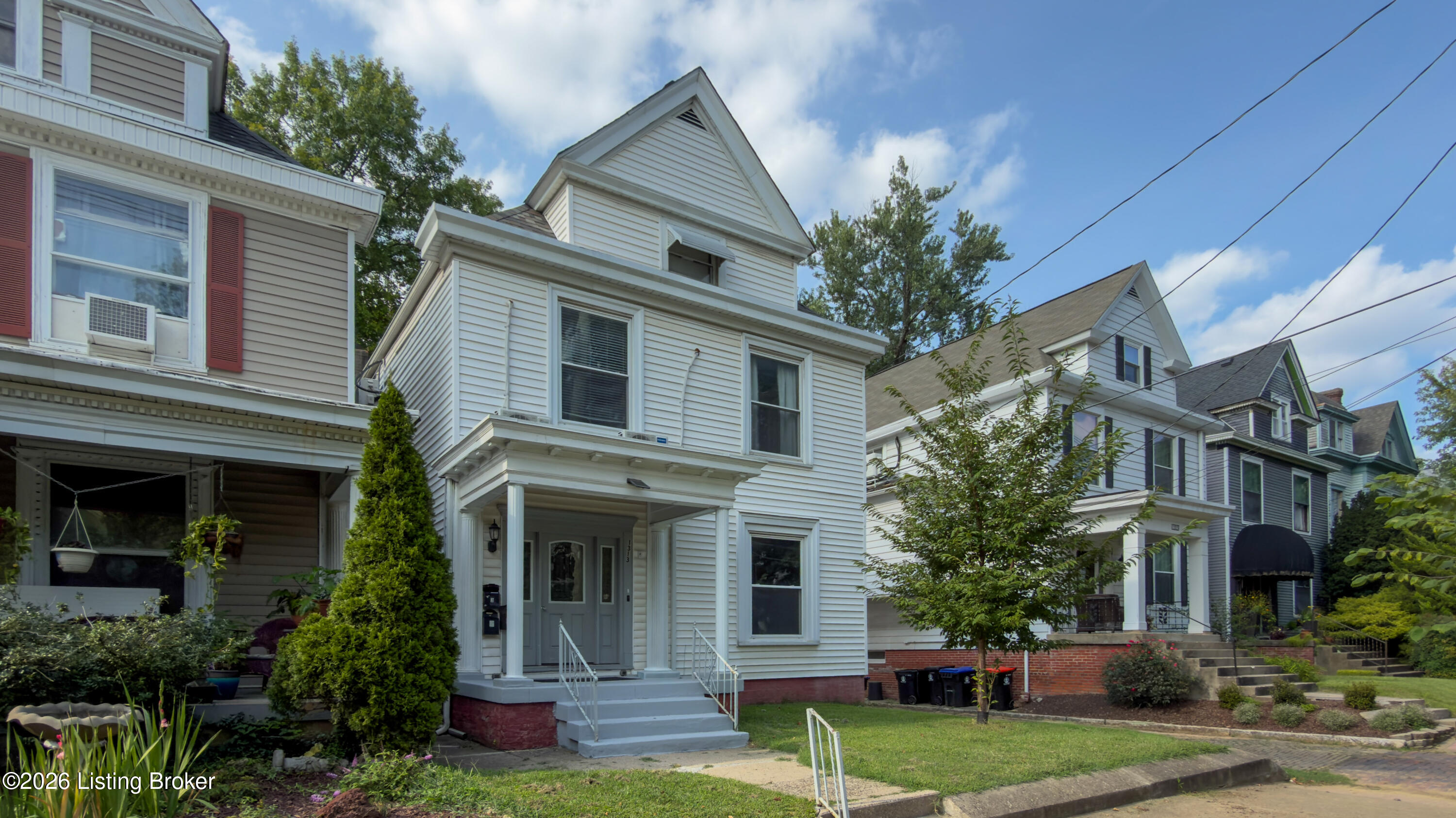 1313 Highland Ave Property Photo 1