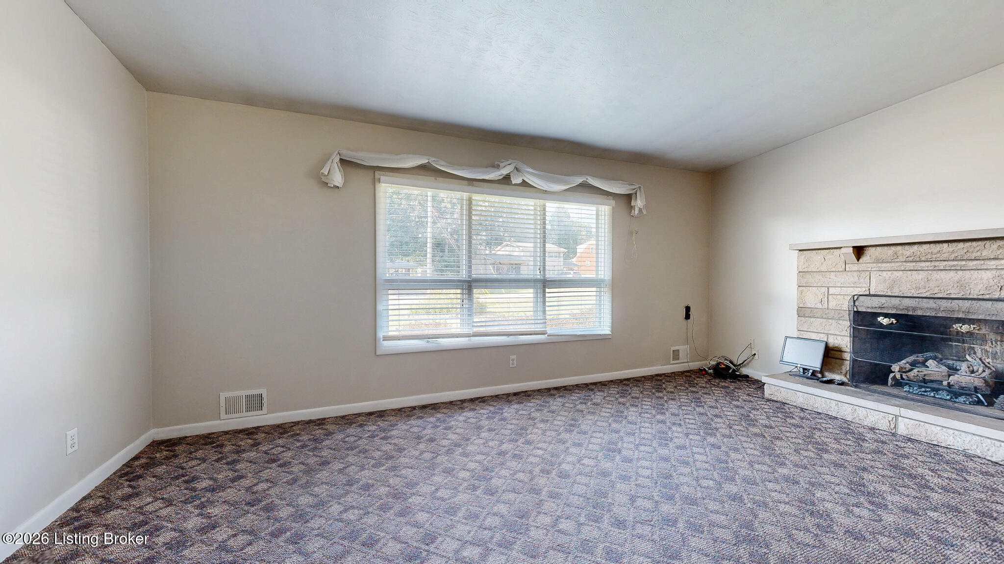 305 Harpers Ferry Rd Property Photo 4