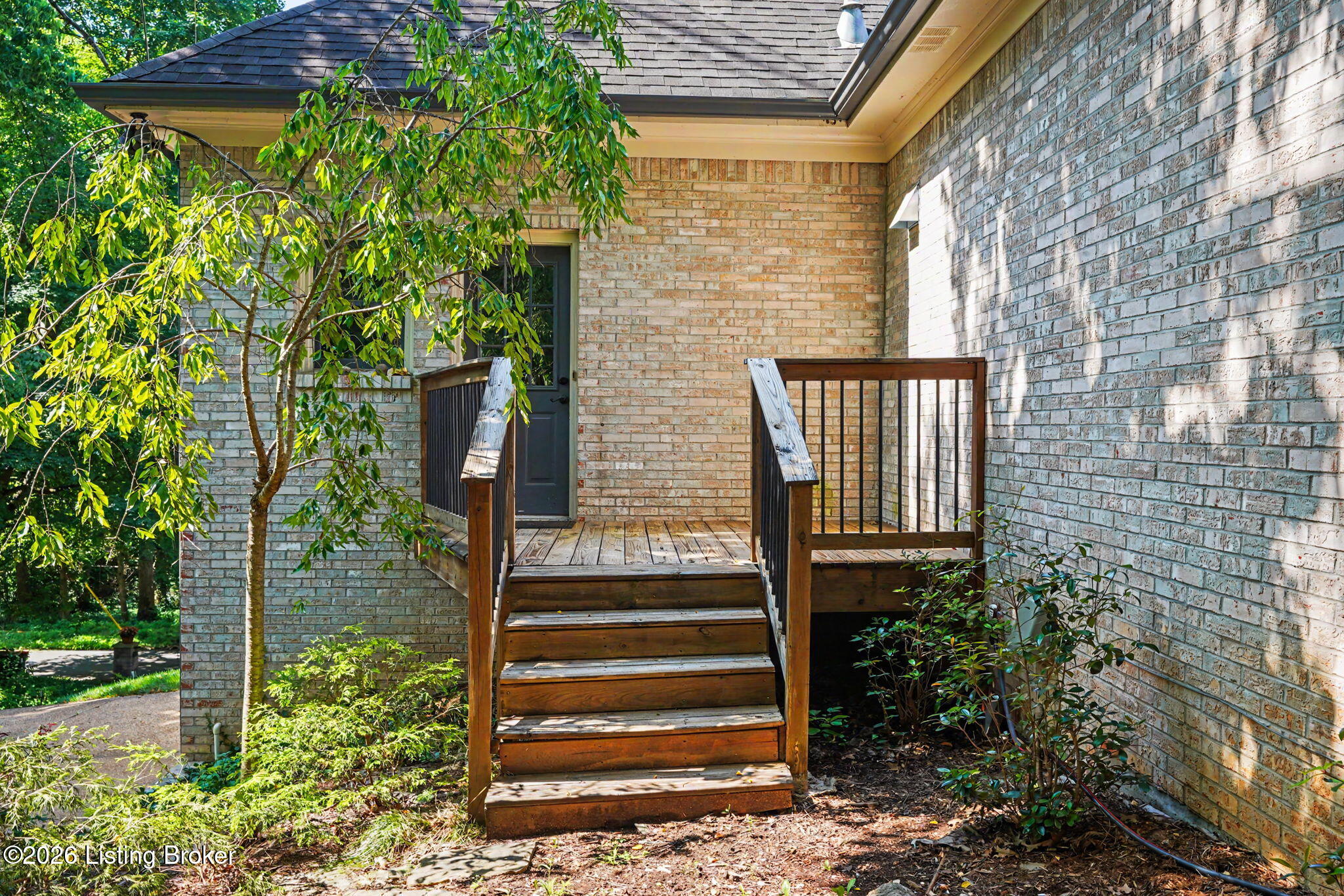 2811 Alta Vista Ct Property Photo 35