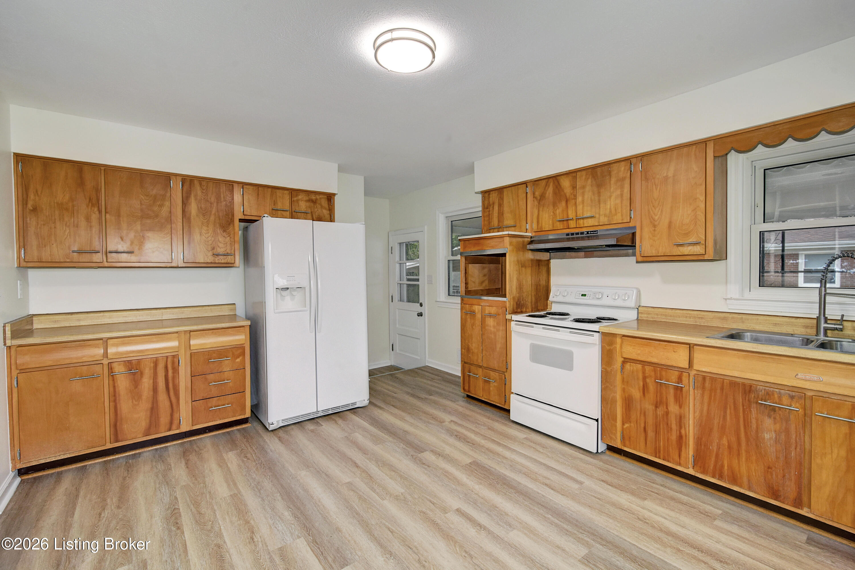 6701 Morning Star Way Property Photo 8