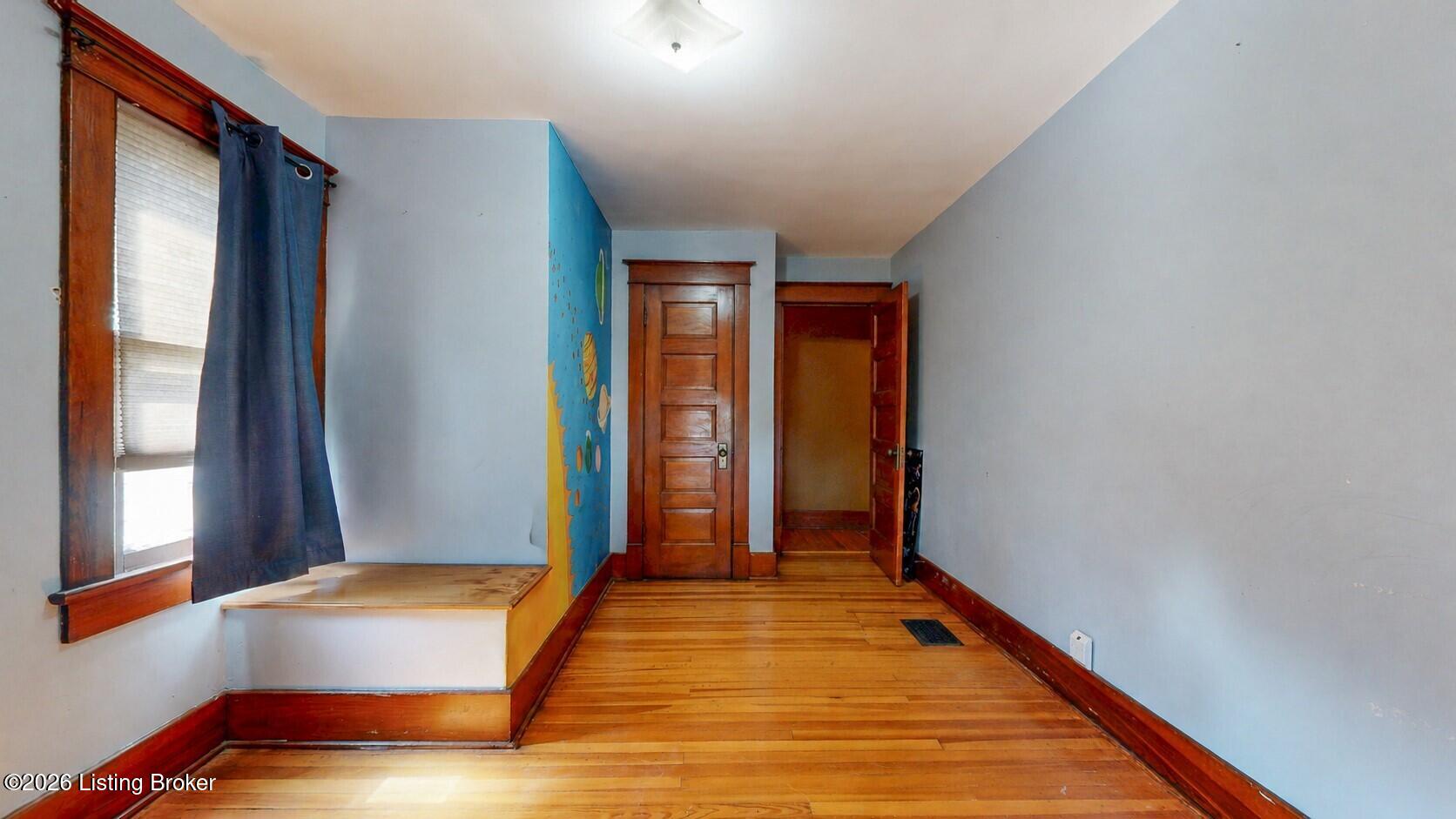 1013 Ash St Property Photo 14