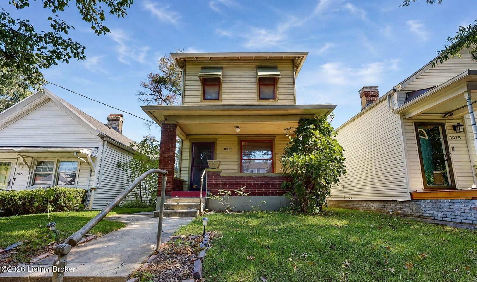 1013 Ash St Property Photo 27