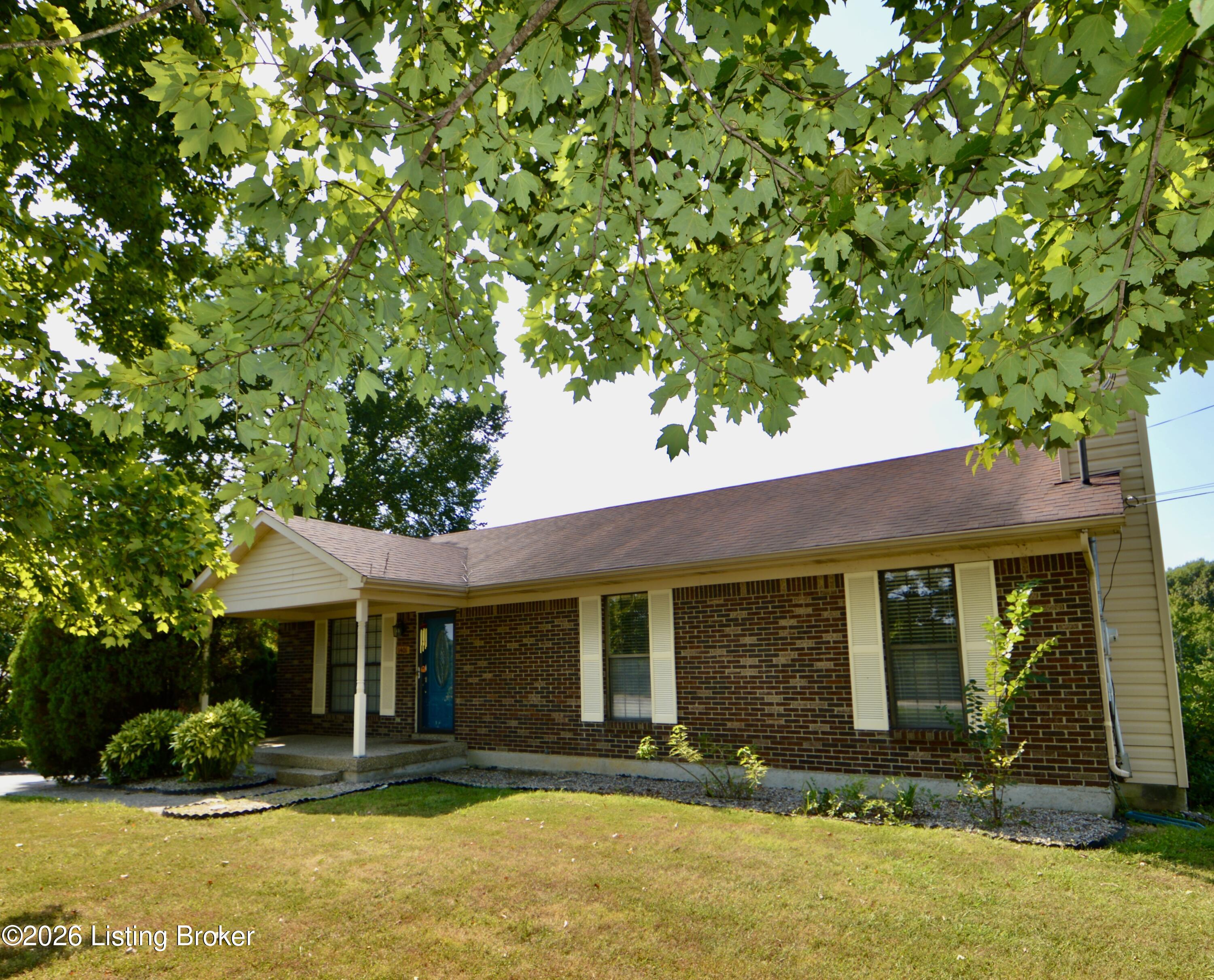 1401 Brooks Hill Rd Property Photo 4