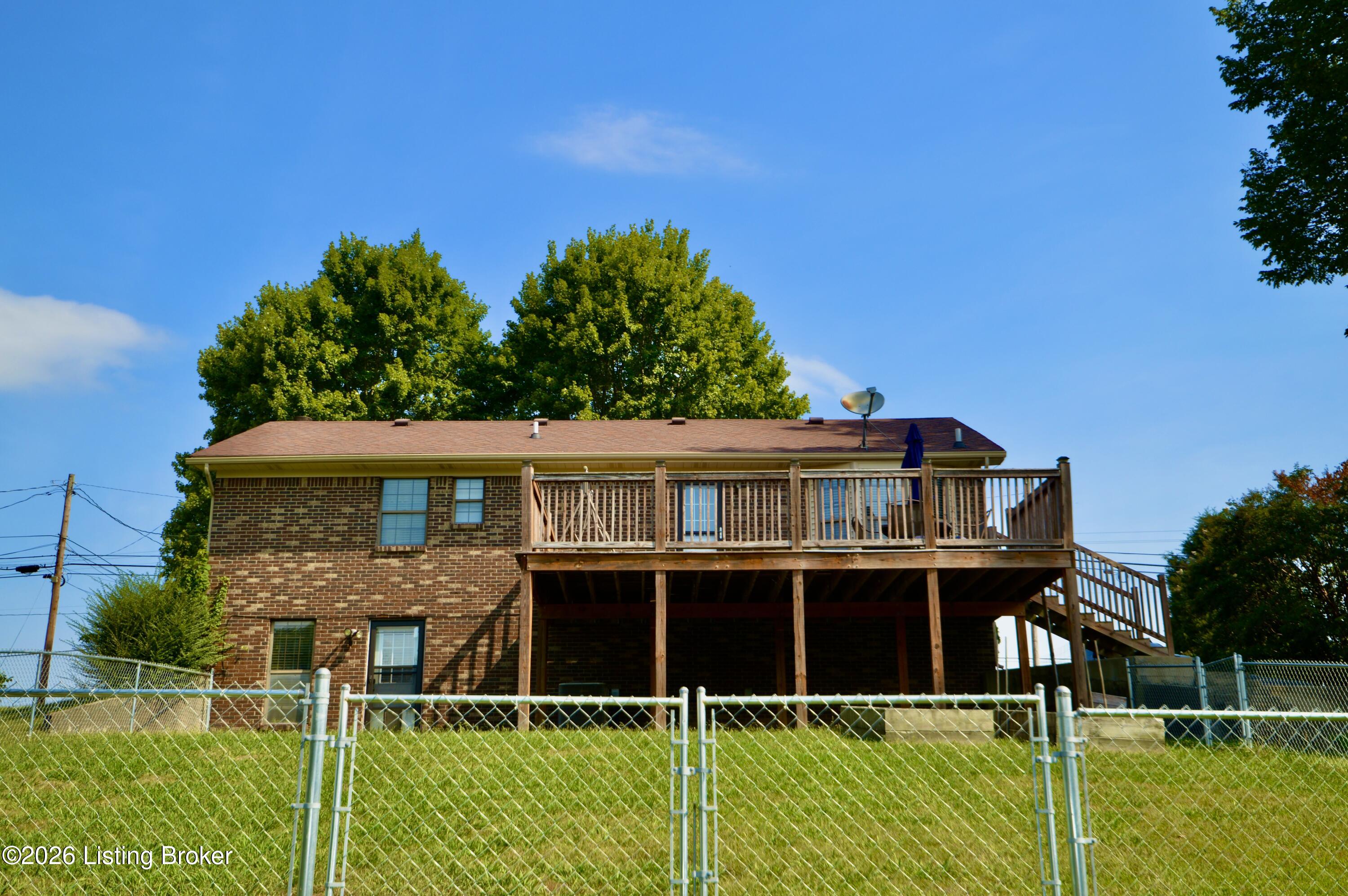 1401 Brooks Hill Rd Property Photo 6