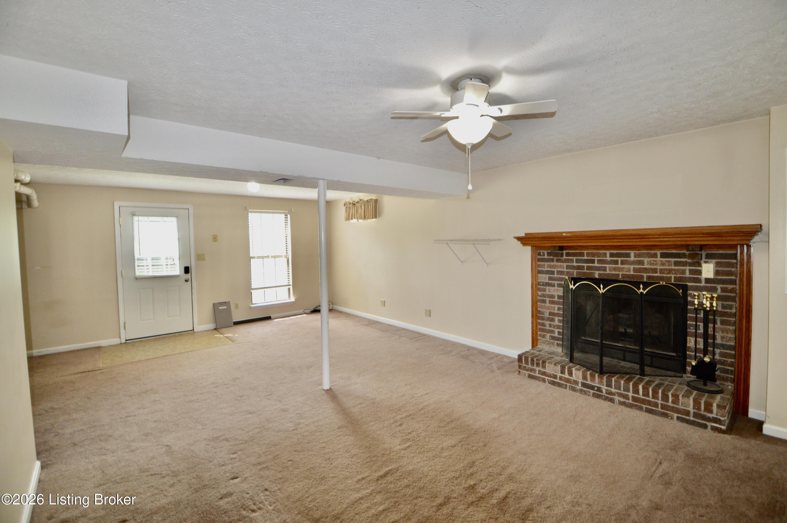 1401 Brooks Hill Rd Property Photo 19