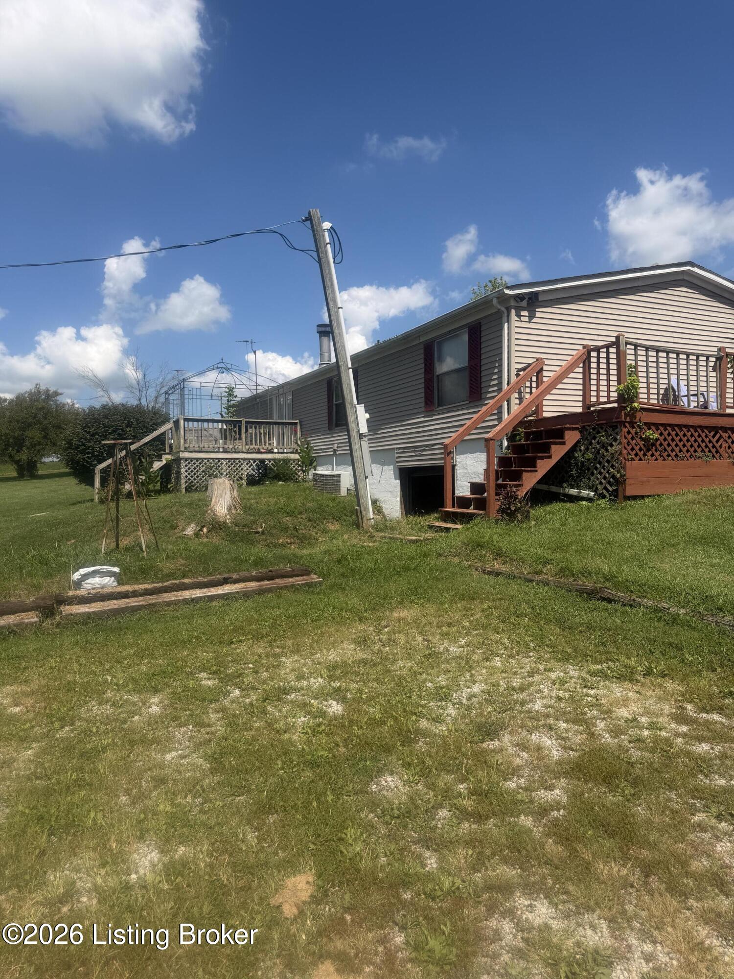 1811 Castle Hwy Property Photo 30