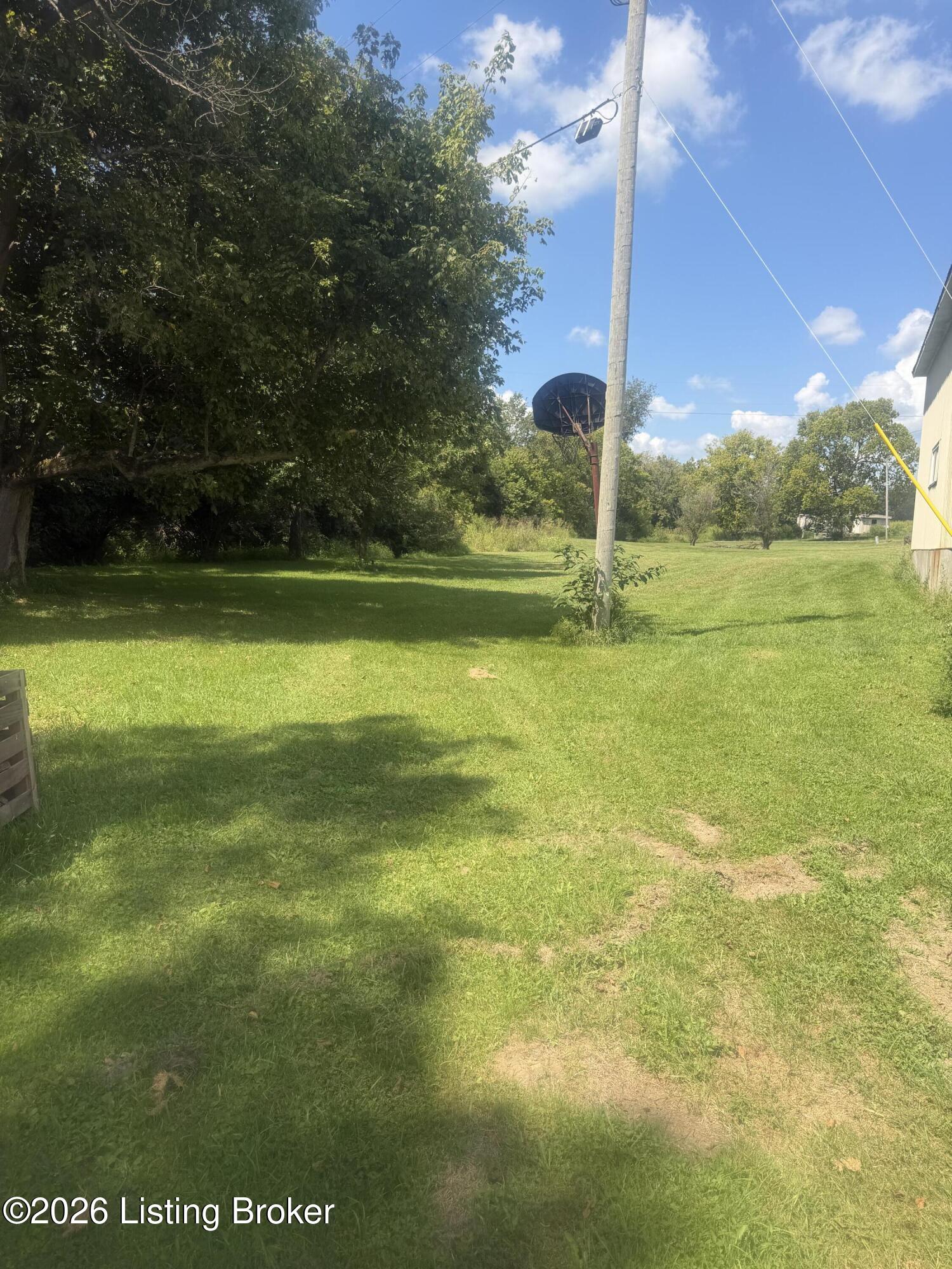1811 Castle Hwy Property Photo 31