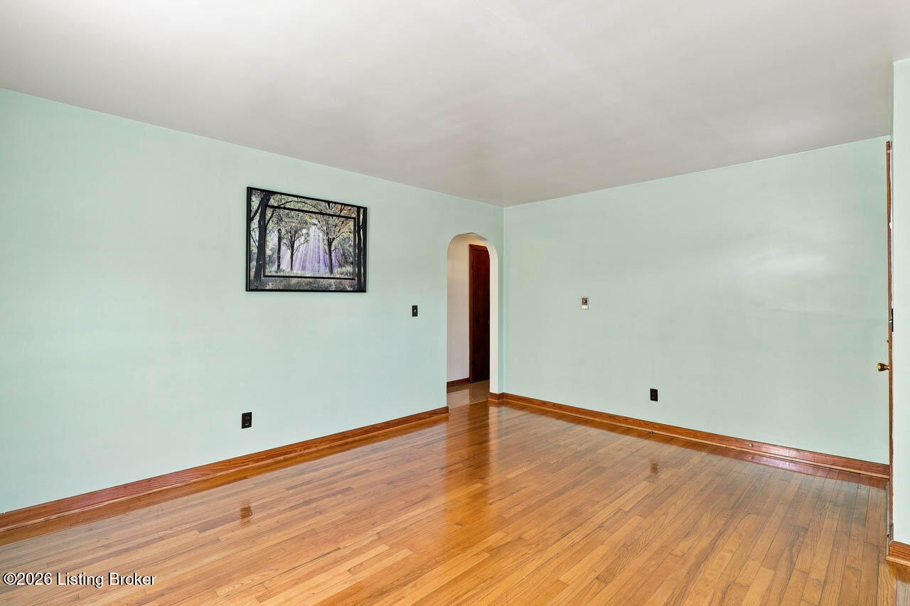 809 Bartley Ave Property Photo 4