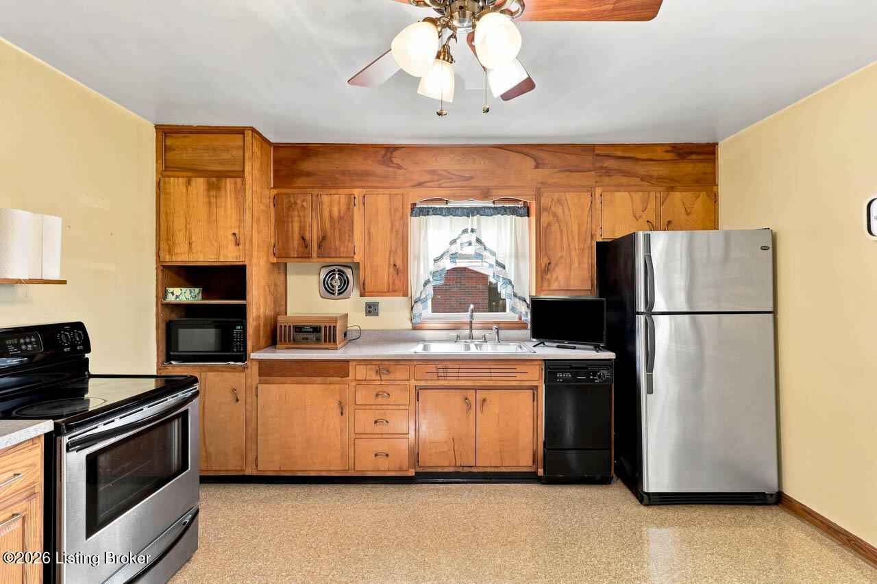809 Bartley Ave Property Photo 6