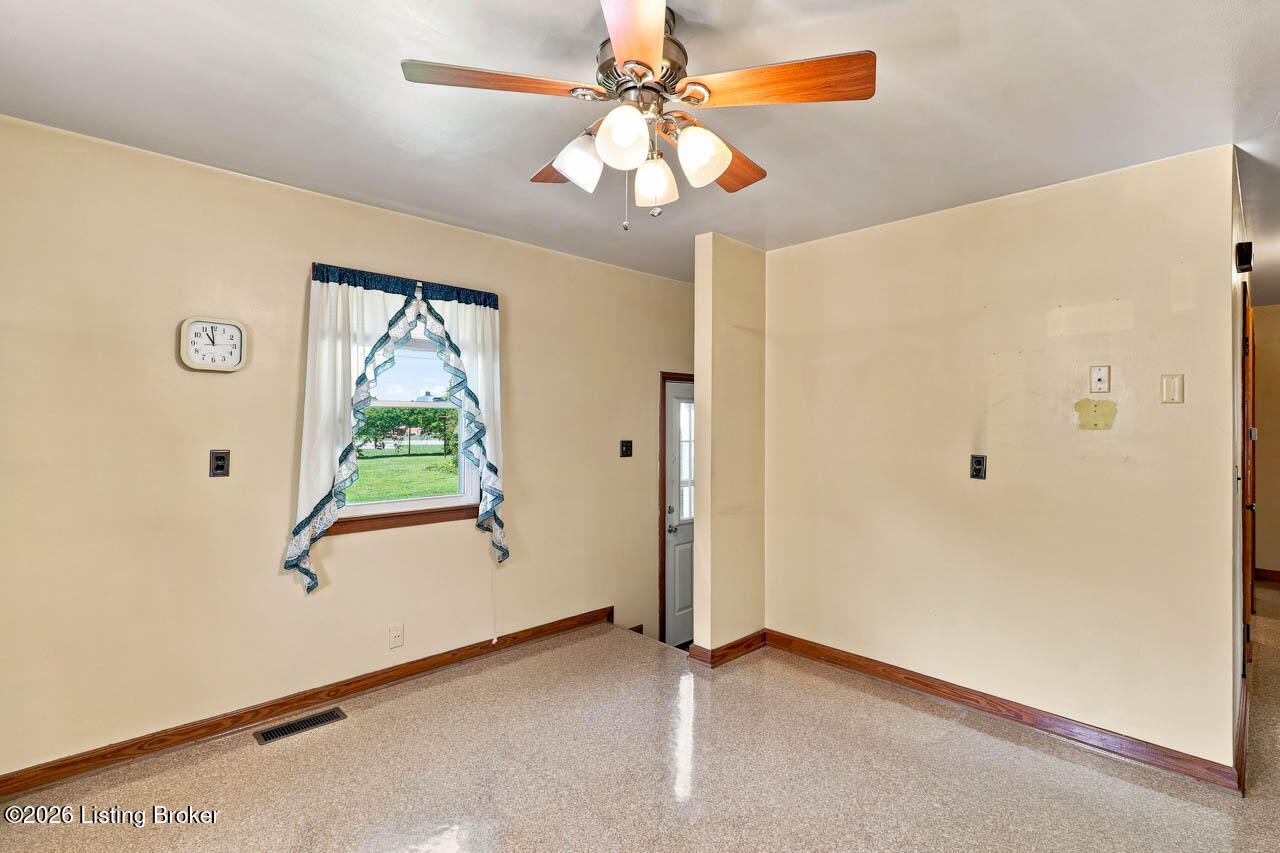 809 Bartley Ave Property Photo 9