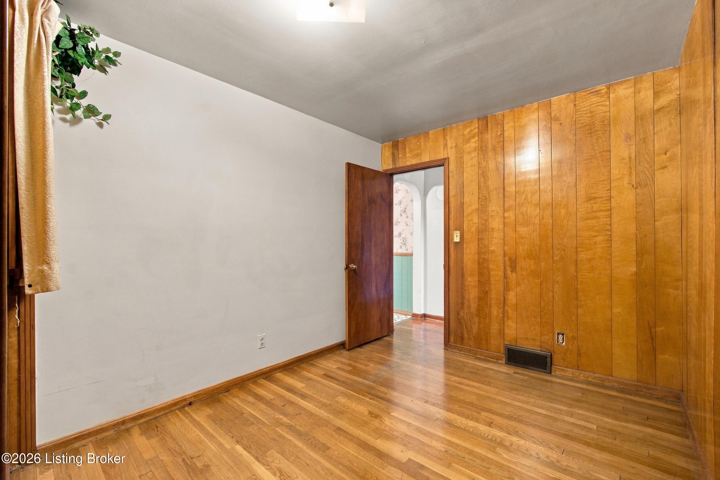 4405 Mann Ave Property Photo 6