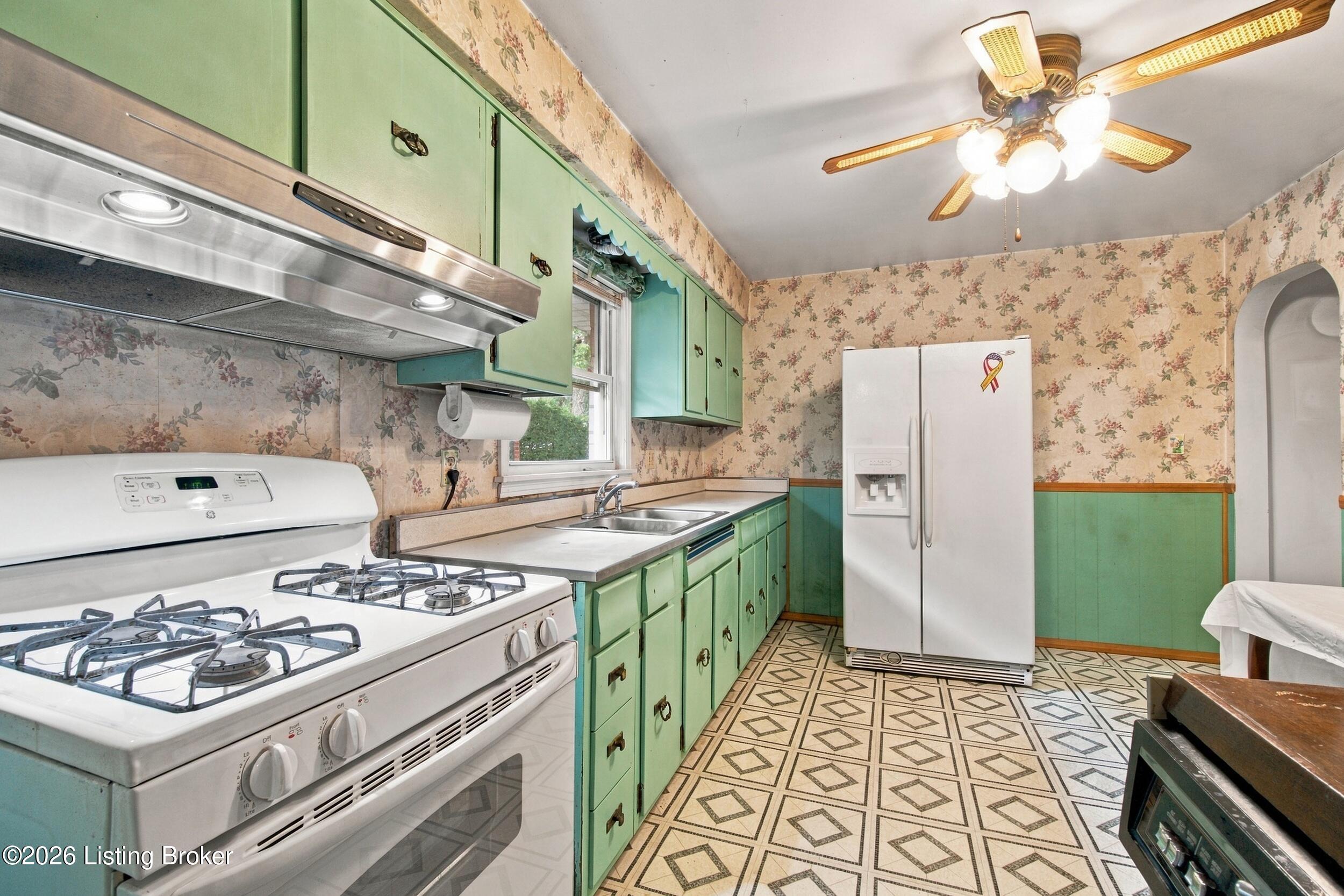 4405 Mann Ave Property Photo 16