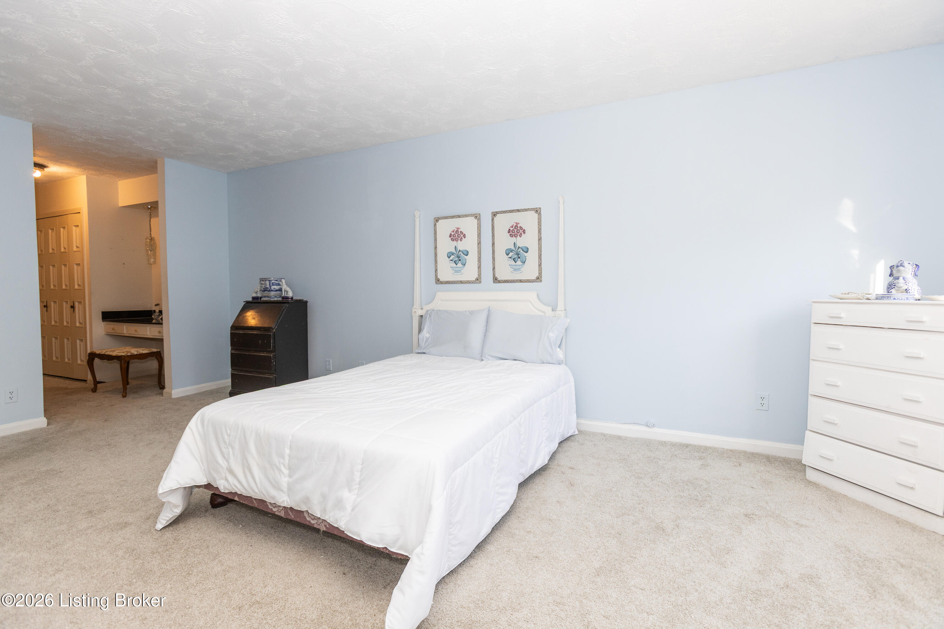740 Zorn Ave 3f Property Photo 22